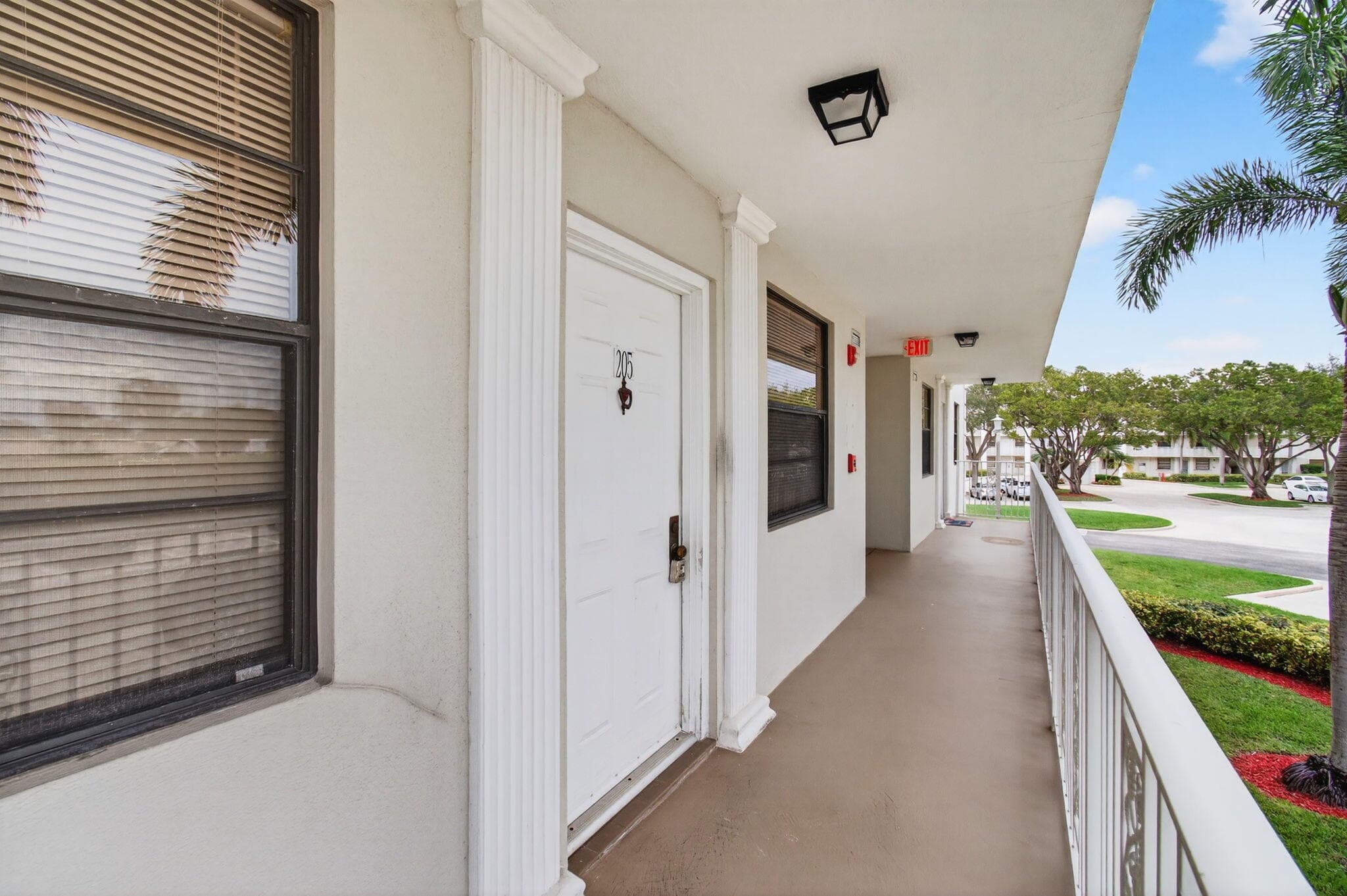 6049 Balboa Circle 205, Boca Raton, FL 33433 — photo 4 of 27