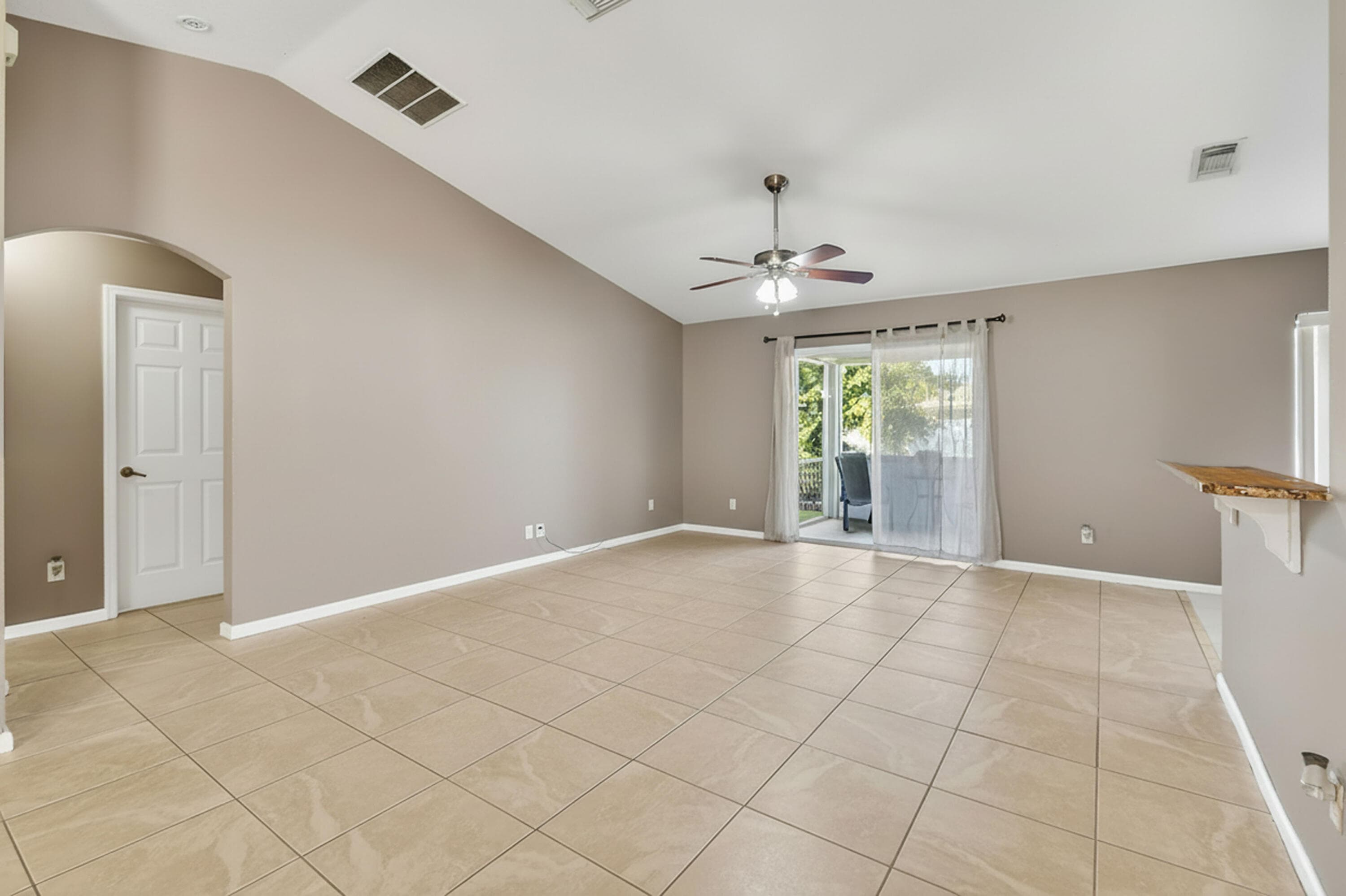 933 SW General Patton Terrace, Port St. Lucie, FL 34953 — photo 6 of 36