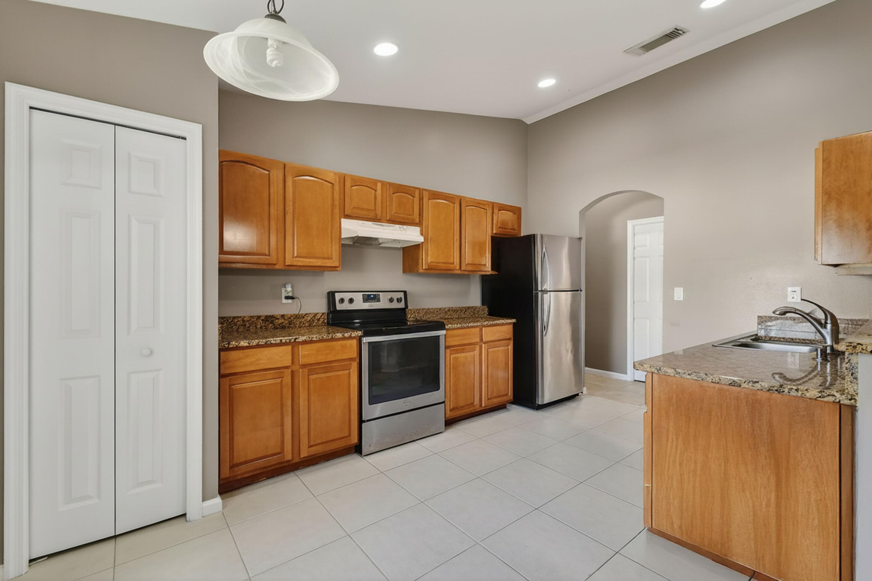 933 SW General Patton Terrace, Port St. Lucie, FL 34953 — photo 13 of 36