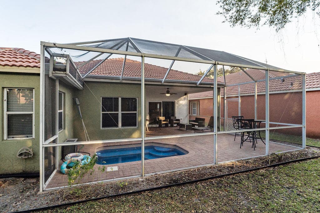 8063 Via Hacienda, Riviera Beach, FL 33418 — photo 25 of 42
