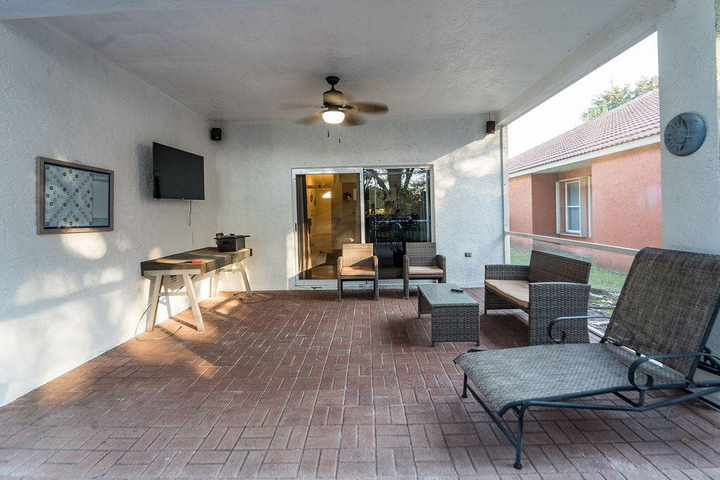8063 Via Hacienda, Riviera Beach, FL 33418 — photo 28 of 42