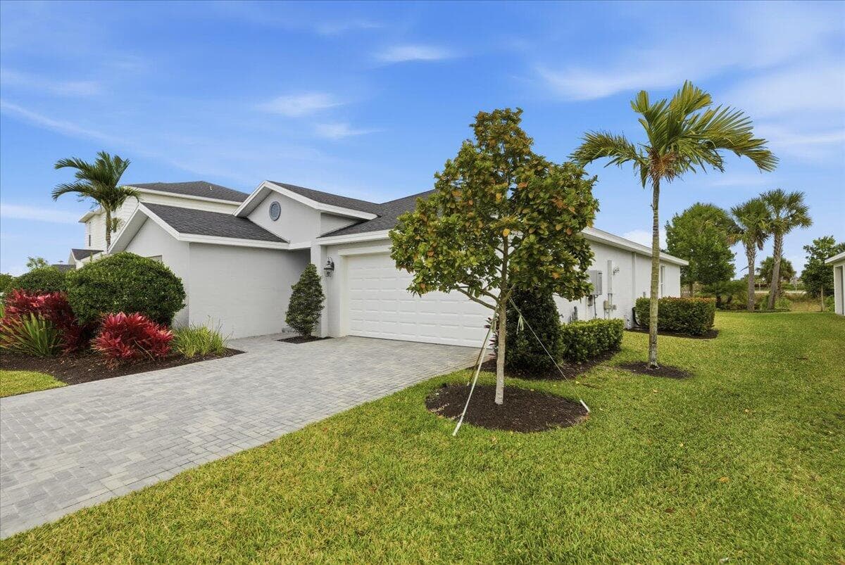 6205 NW Sweetwood Drive, Port St. Lucie, FL 34987 — photo 7 of 51