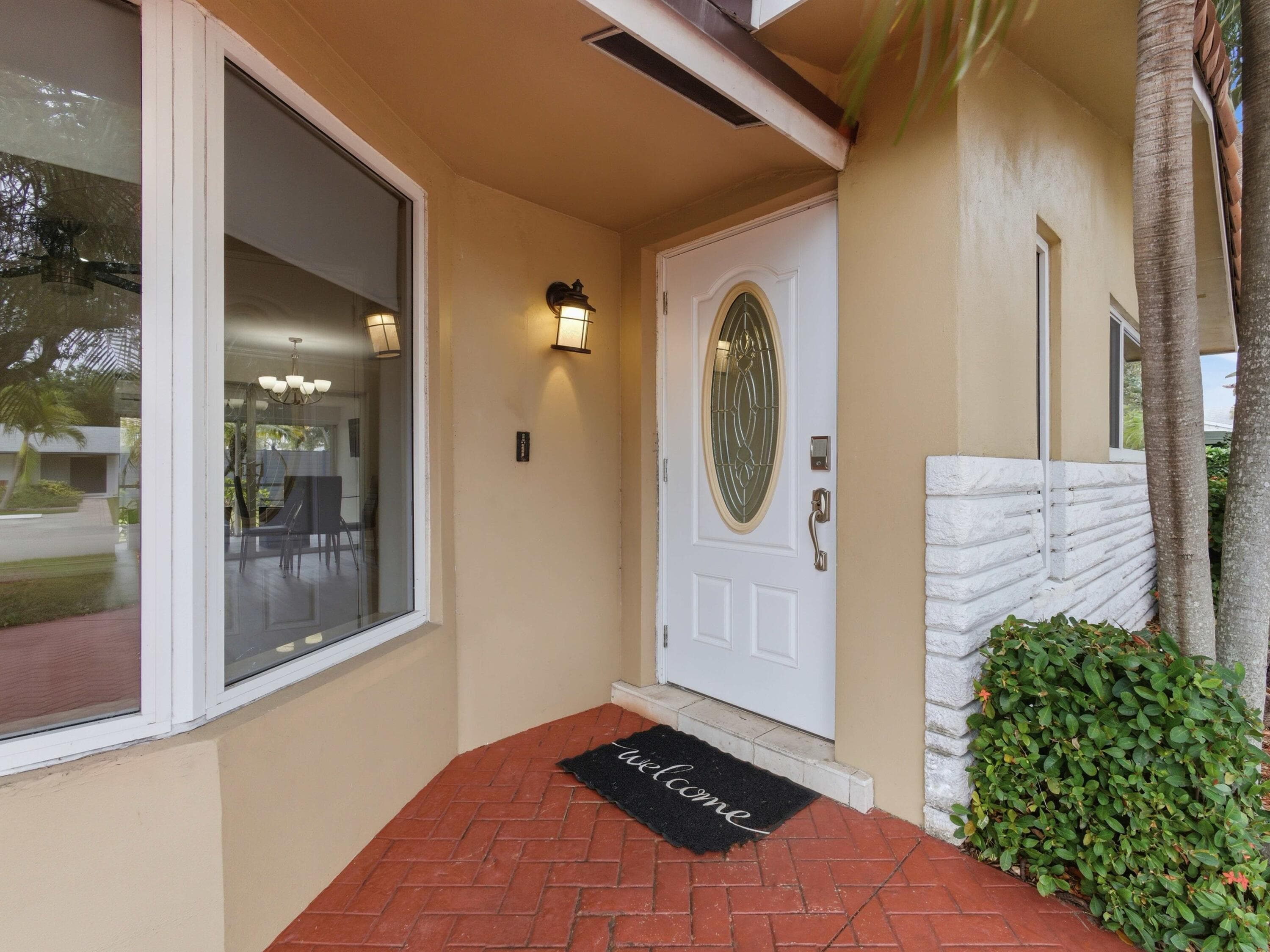 1921 NE 28th Court, Lighthouse Point, FL 33064 — photo 4 of 39