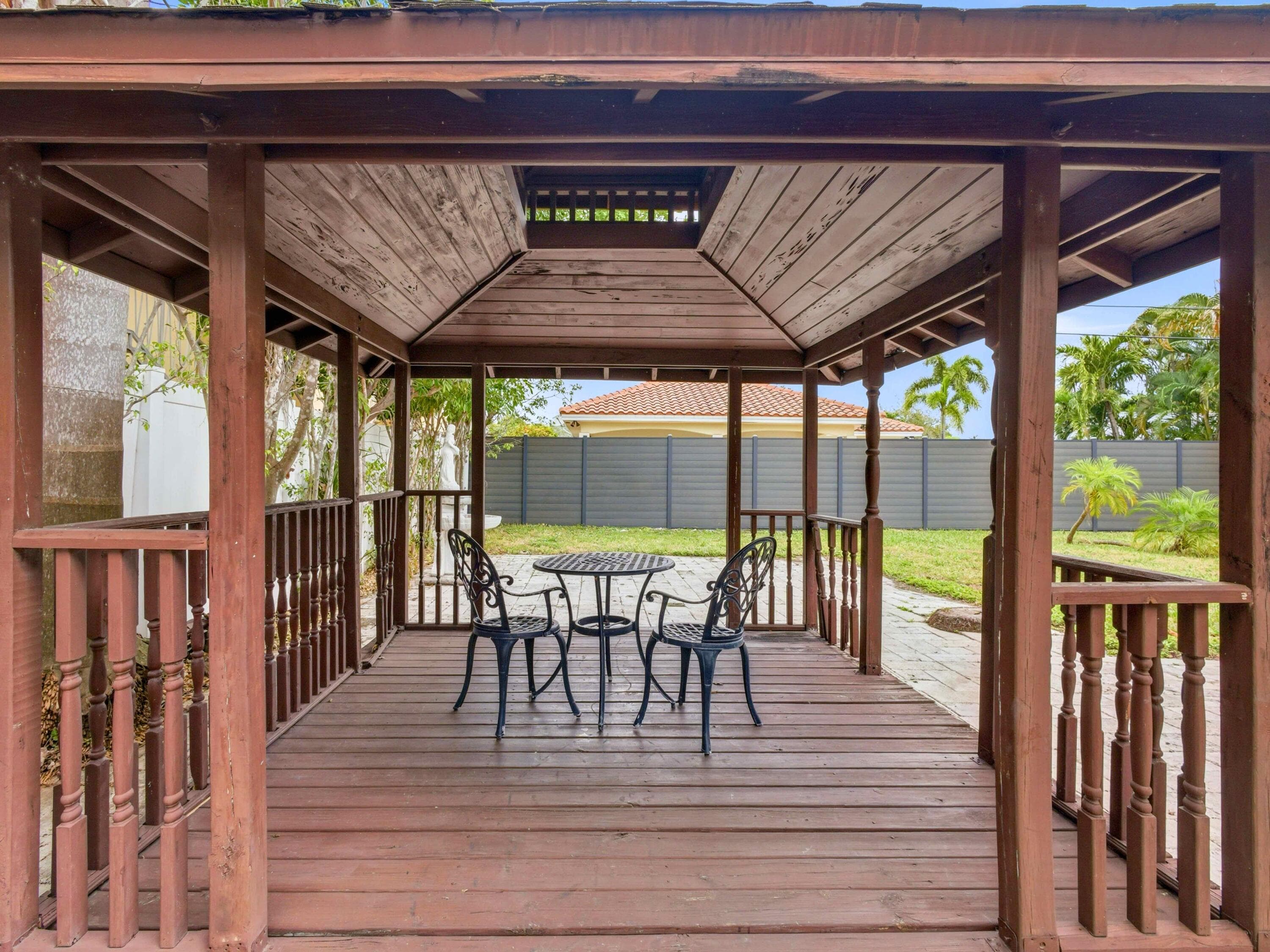 1921 NE 28th Court, Lighthouse Point, FL 33064 — photo 29 of 39