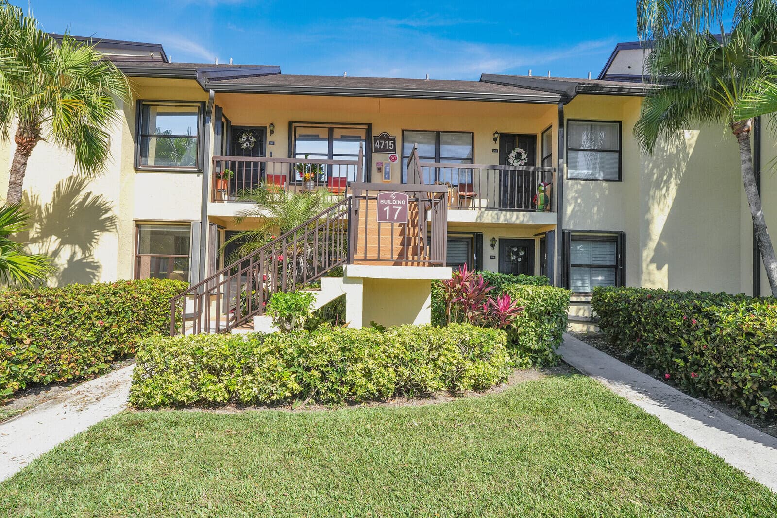 4715 Lucerne Lakes Boulevard E 103, Lake Worth, FL 33467 — photo 1 of 33
