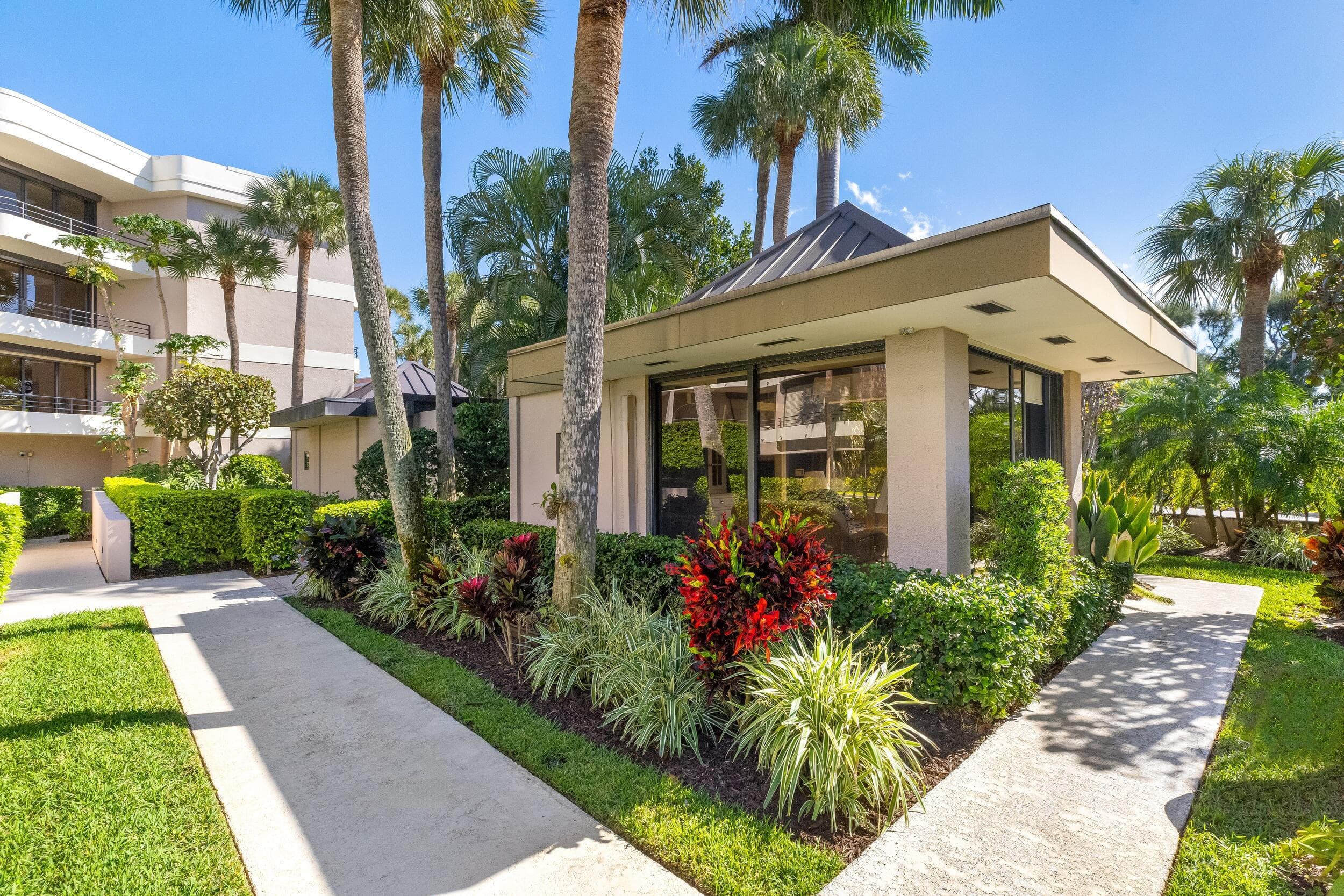 120 Sunset Avenue W 3 D, Palm Beach, FL 33480 — photo 31 of 41