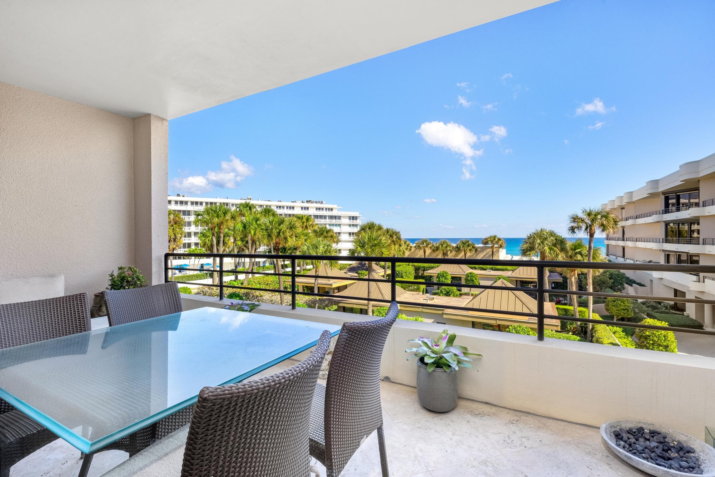 120 Sunset Avenue W 3 D, Palm Beach, FL 33480 — photo 2 of 41