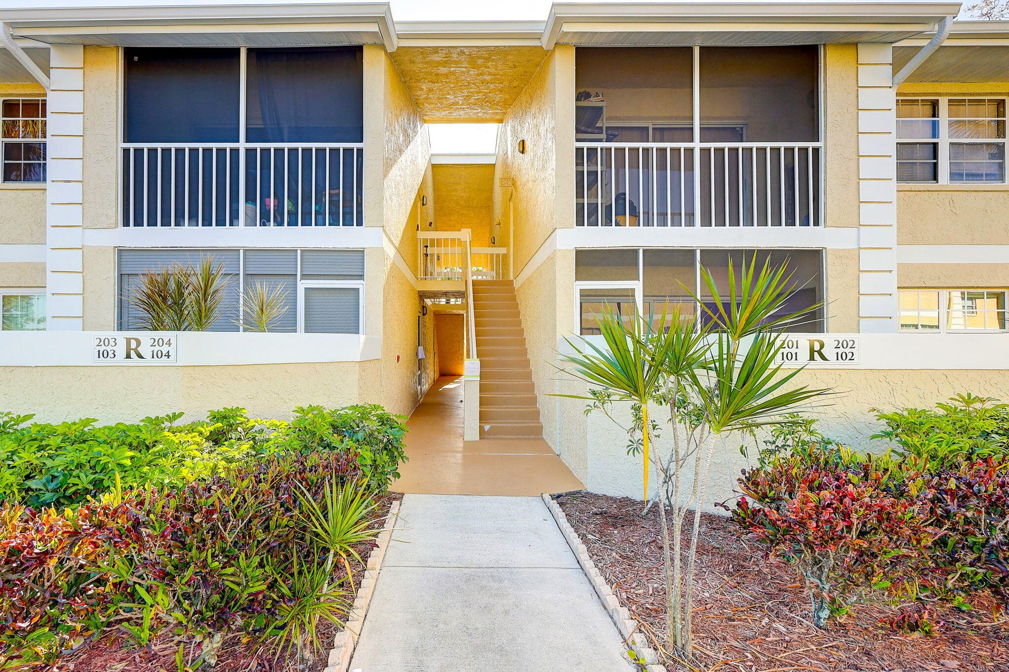 1558 SE Royal Green Circle 101, Port St. Lucie, FL 34952 — photo 1 of 36