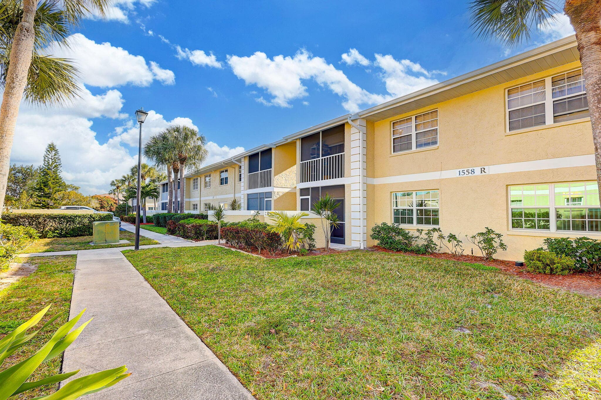 1558 SE Royal Green Circle 101, Port St. Lucie, FL 34952 — photo 2 of 36