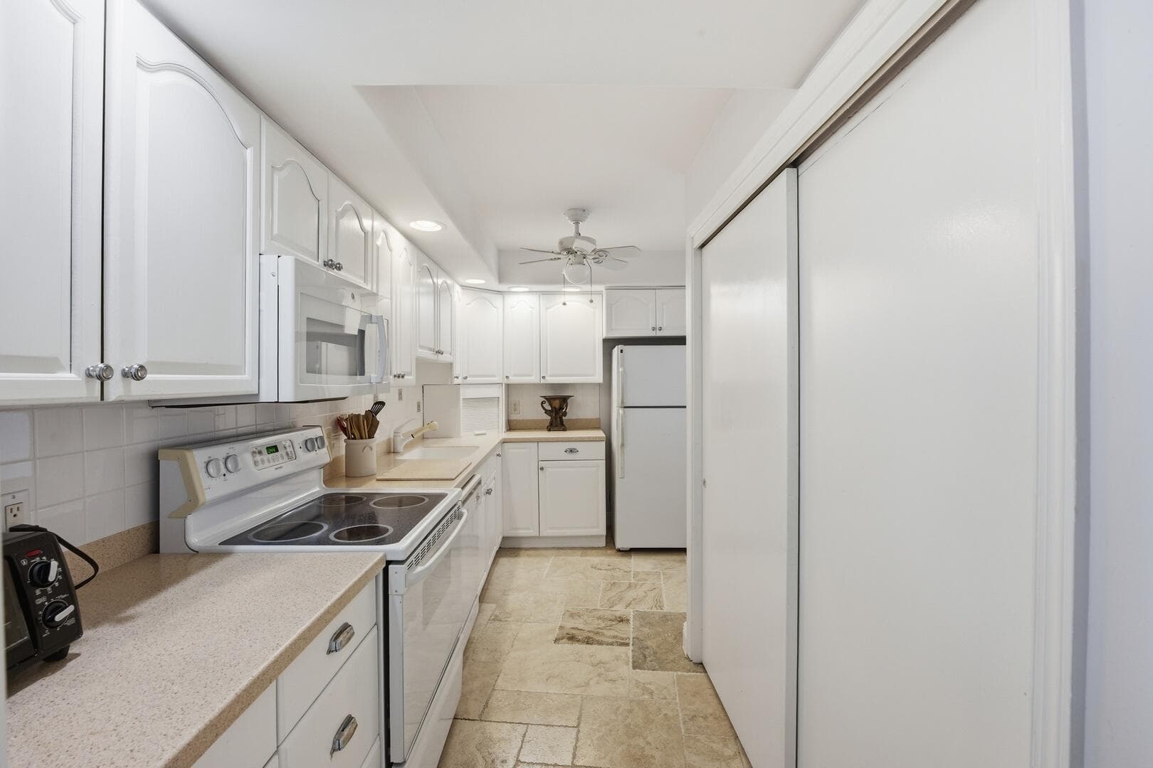 2780 S Ocean Boulevard 709, Palm Beach, FL 33480 — photo 17 of 70