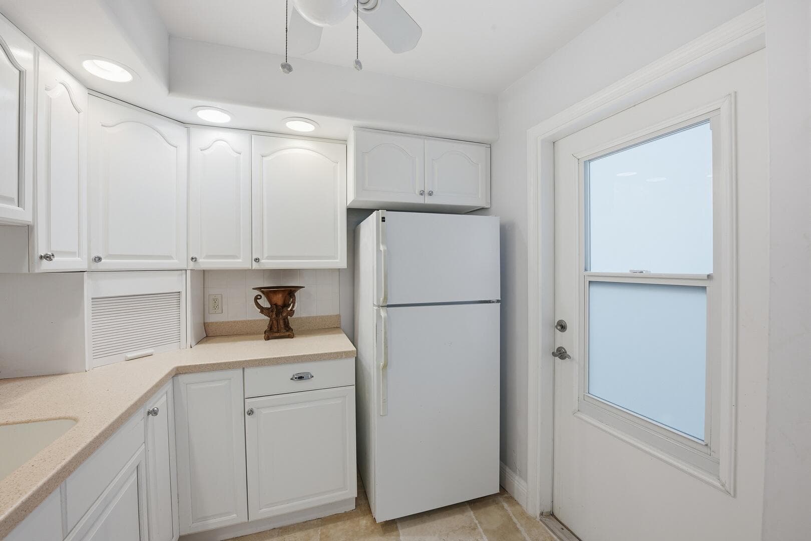 2780 S Ocean Boulevard 709, Palm Beach, FL 33480 — photo 16 of 70