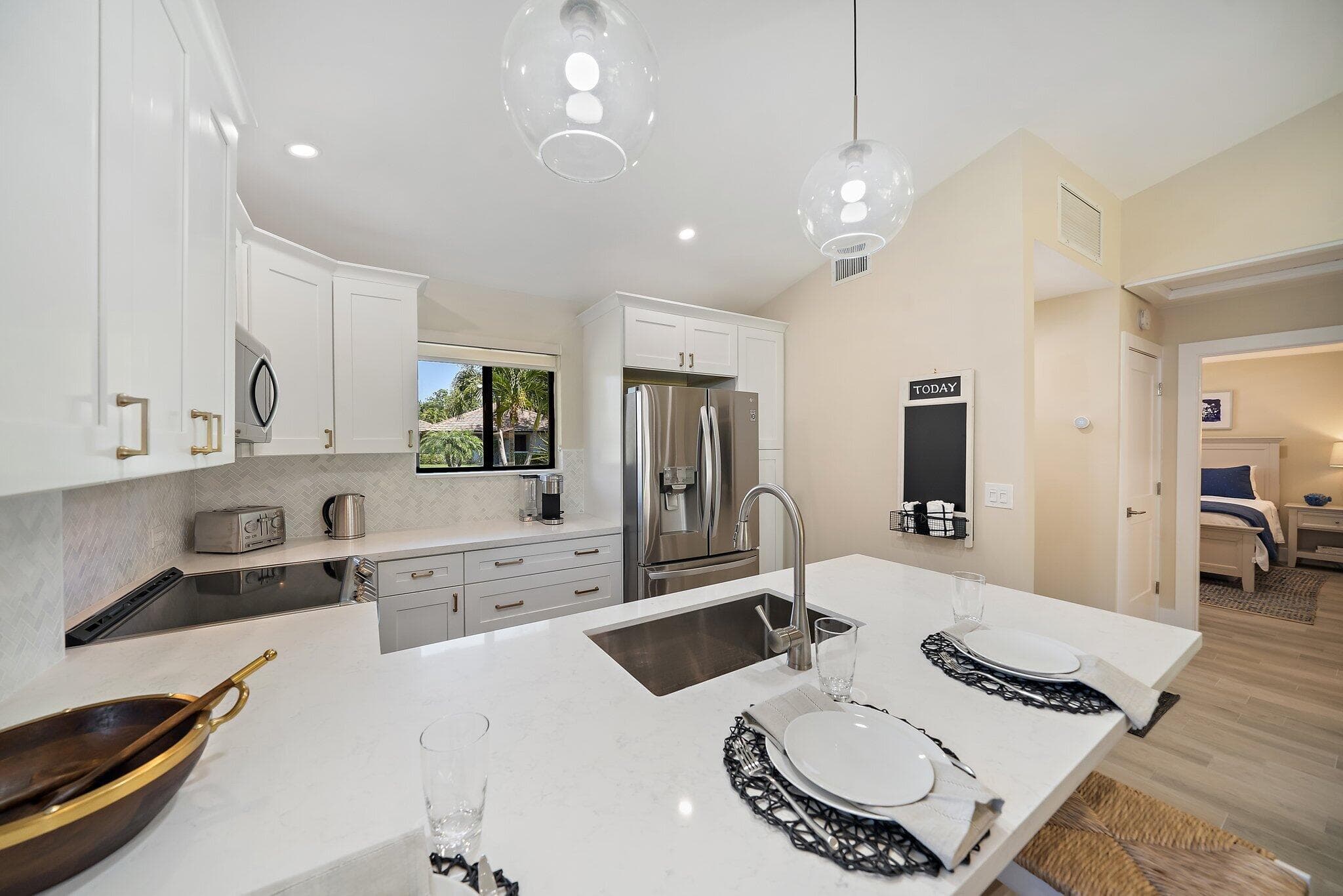 821 Club Drive, Palm Beach Gardens, FL 33418 — photo 4 of 28