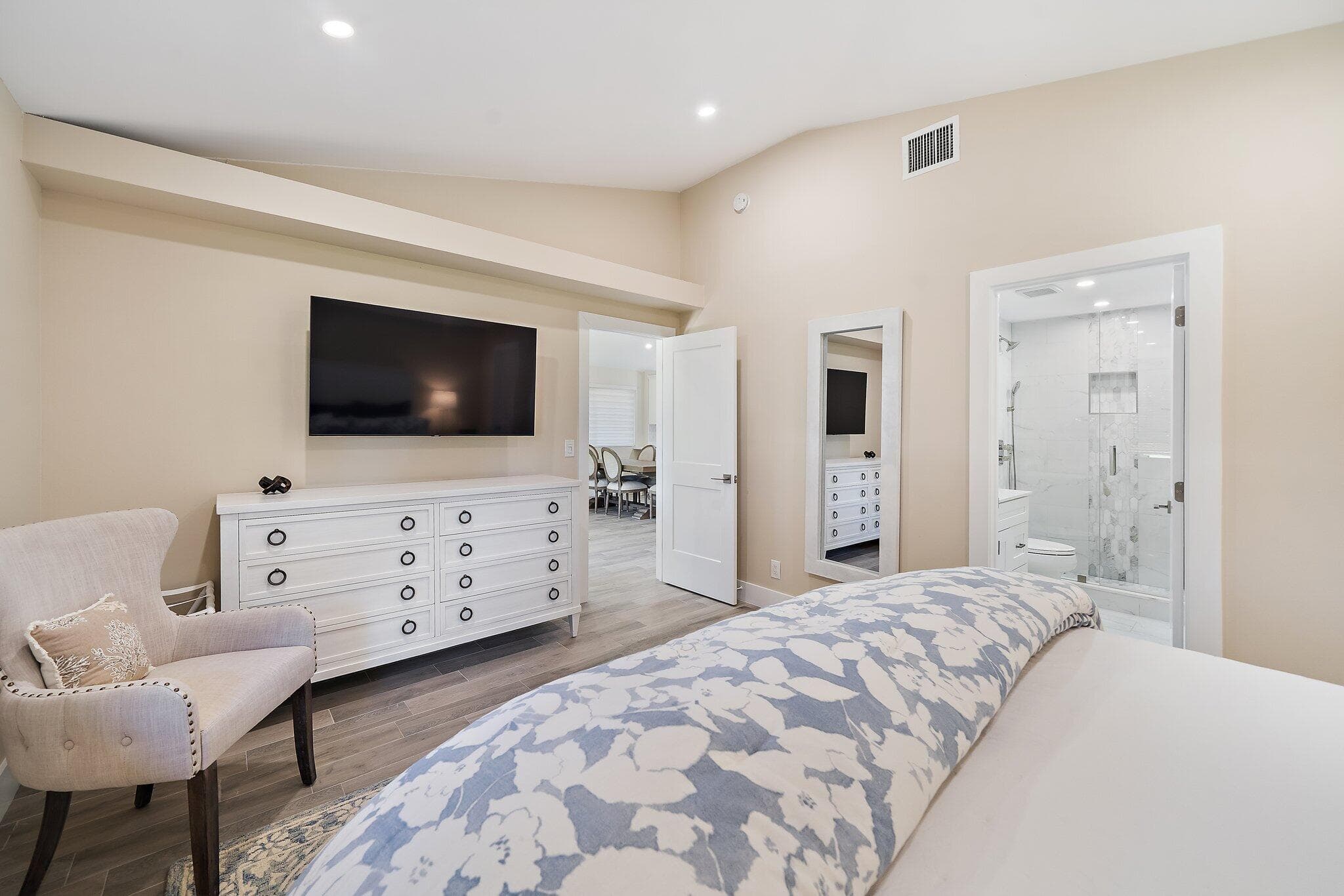 821 Club Drive, Palm Beach Gardens, FL 33418 — photo 12 of 28