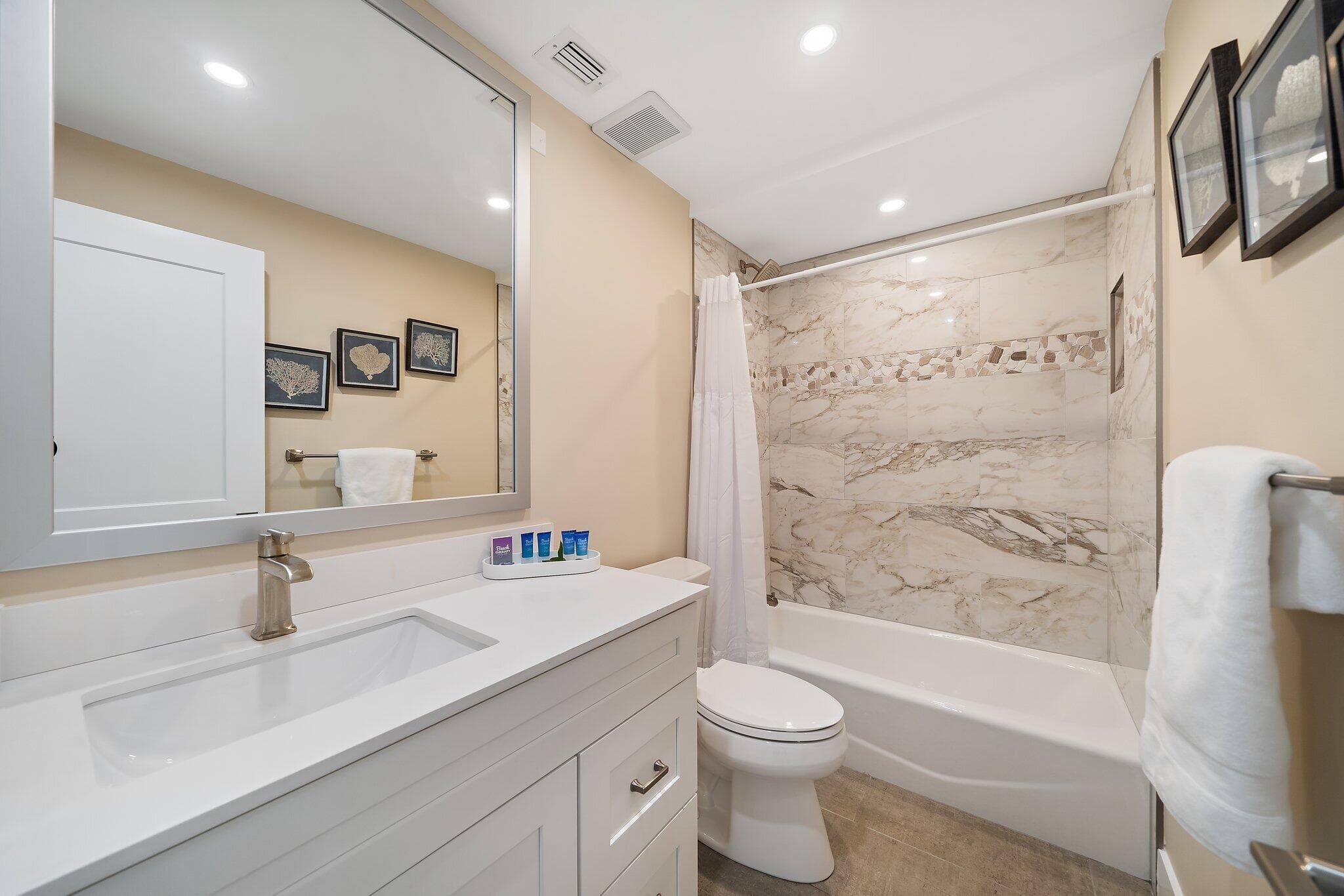 821 Club Drive, Palm Beach Gardens, FL 33418 — photo 17 of 28