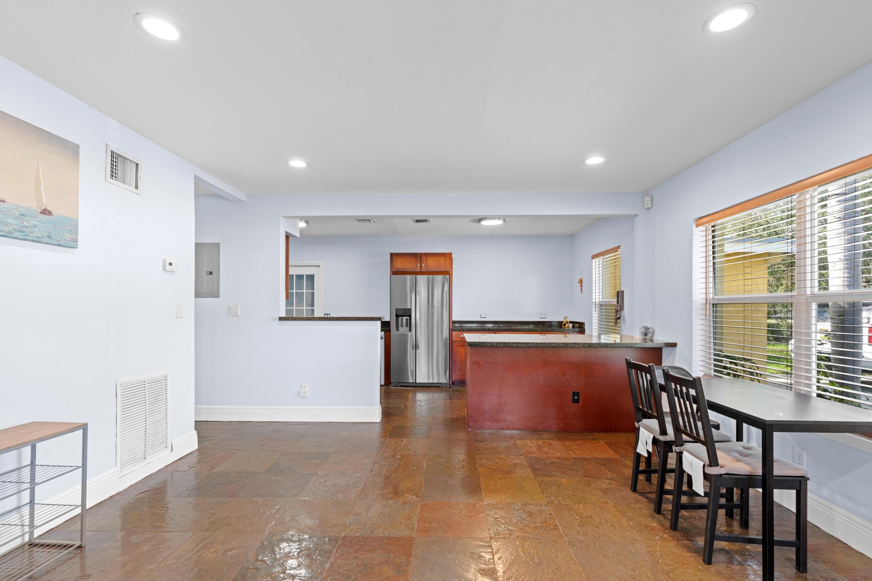 516 SW 17th Street, Fort Lauderdale, FL 33315 — photo 6 of 24