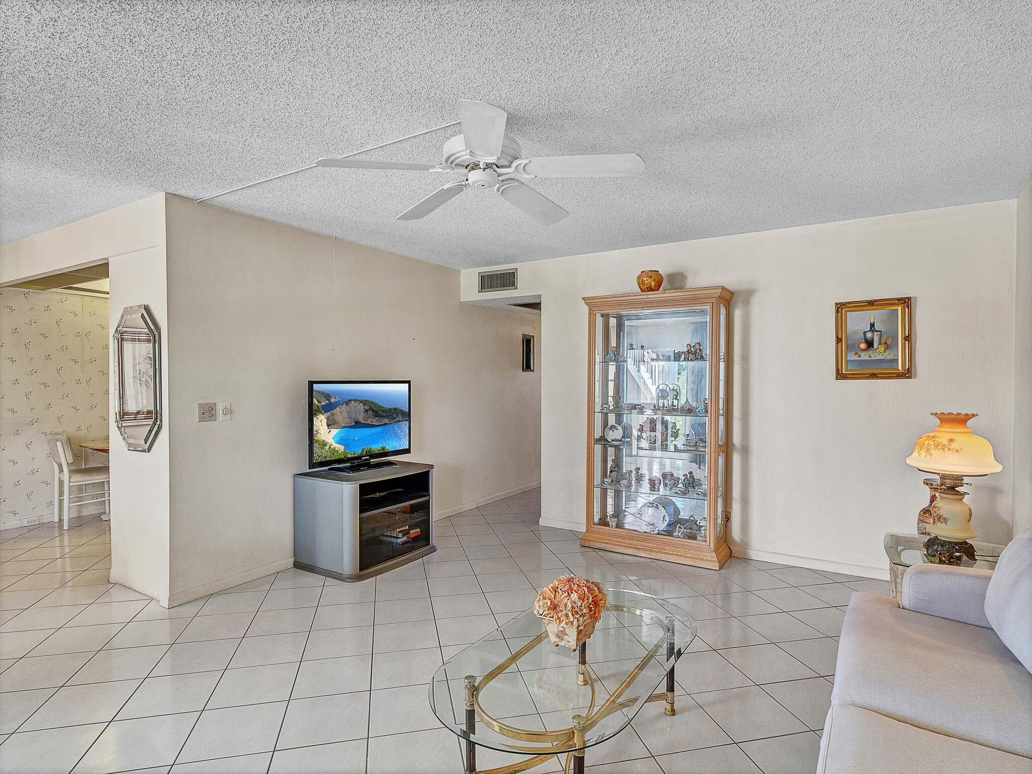 3002 Ventnor G, Deerfield Beach, FL 33442 — photo 11 of 40