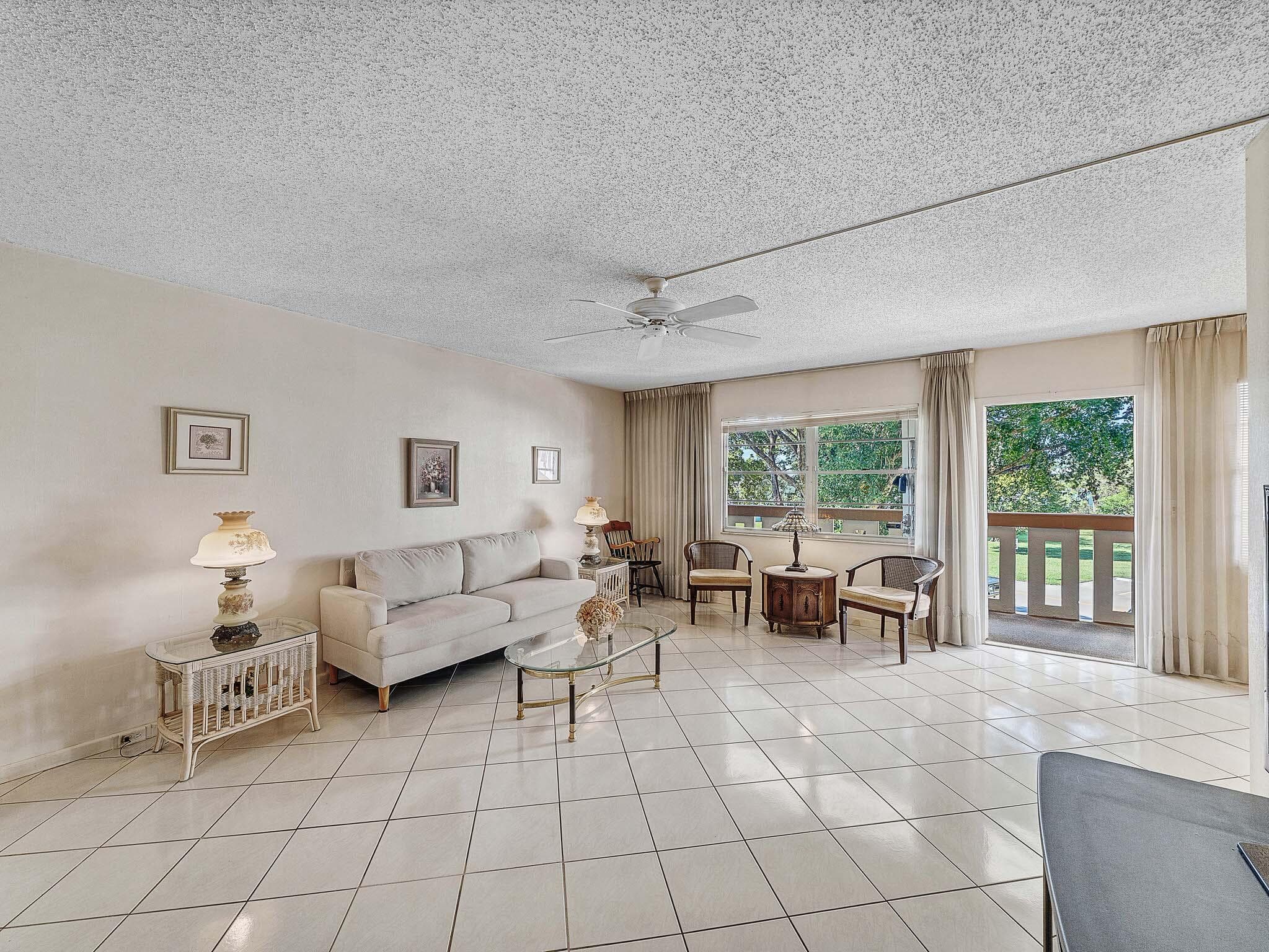 3002 Ventnor G, Deerfield Beach, FL 33442 — photo 1 of 40