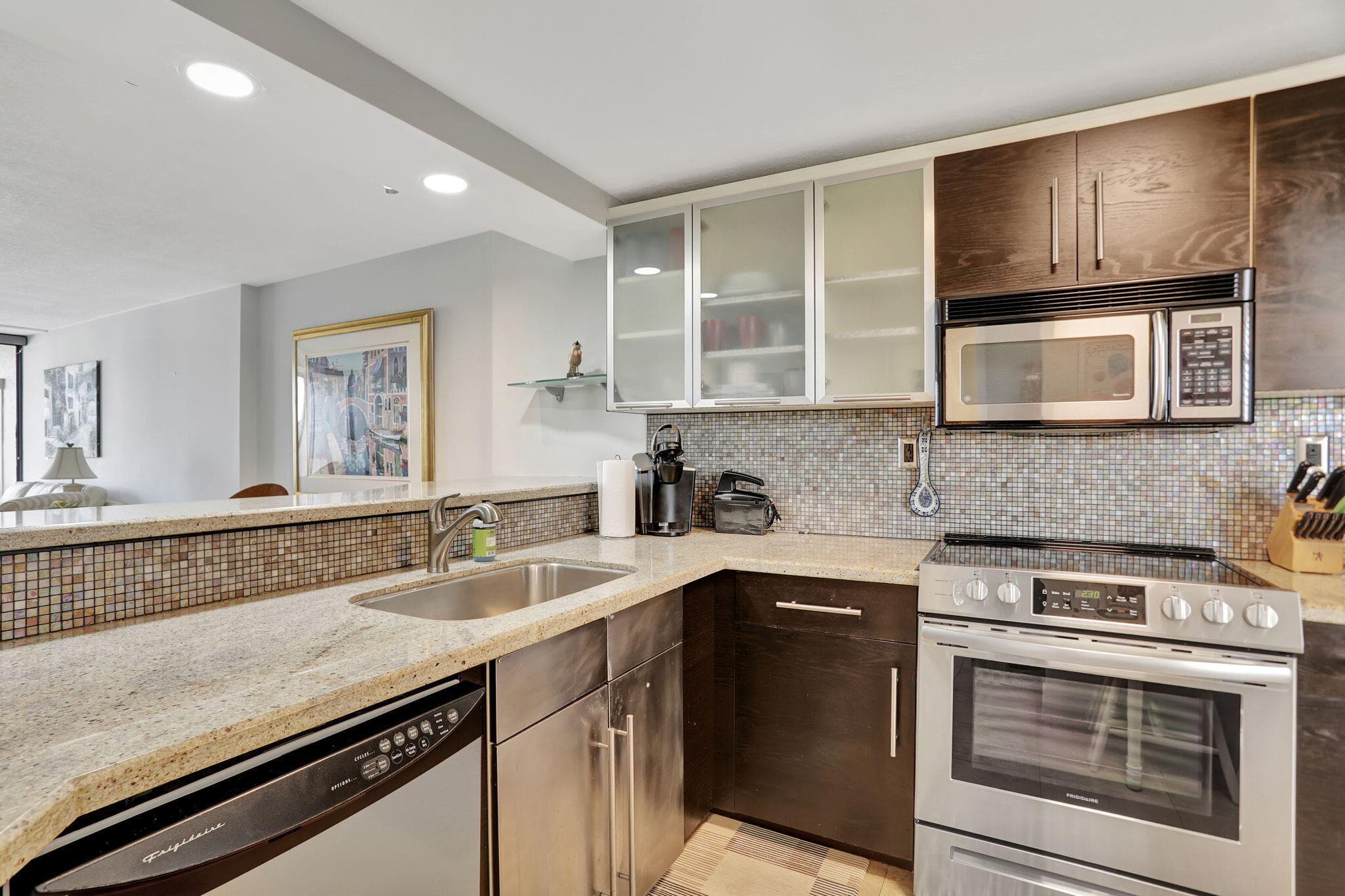 4 Royal Palm Way 6020, Boca Raton, FL 33432 — photo 1 of 38