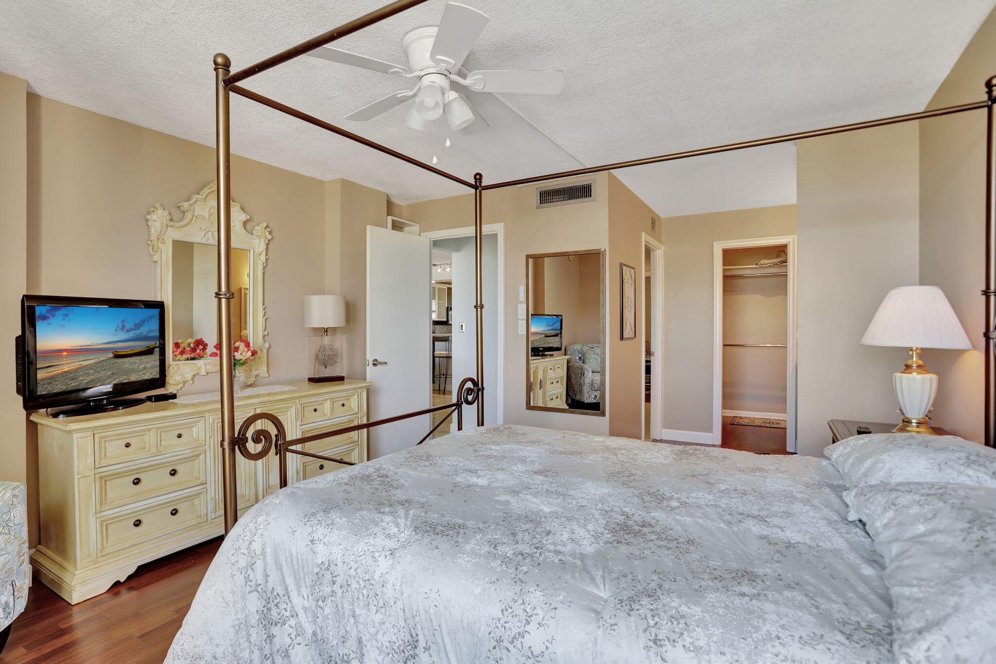 4 Royal Palm Way 6020, Boca Raton, FL 33432 — photo 17 of 38