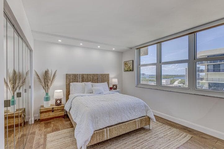 5440 N Ocean Drive 1502, Singer Island, FL 33404 — photo 23 of 35