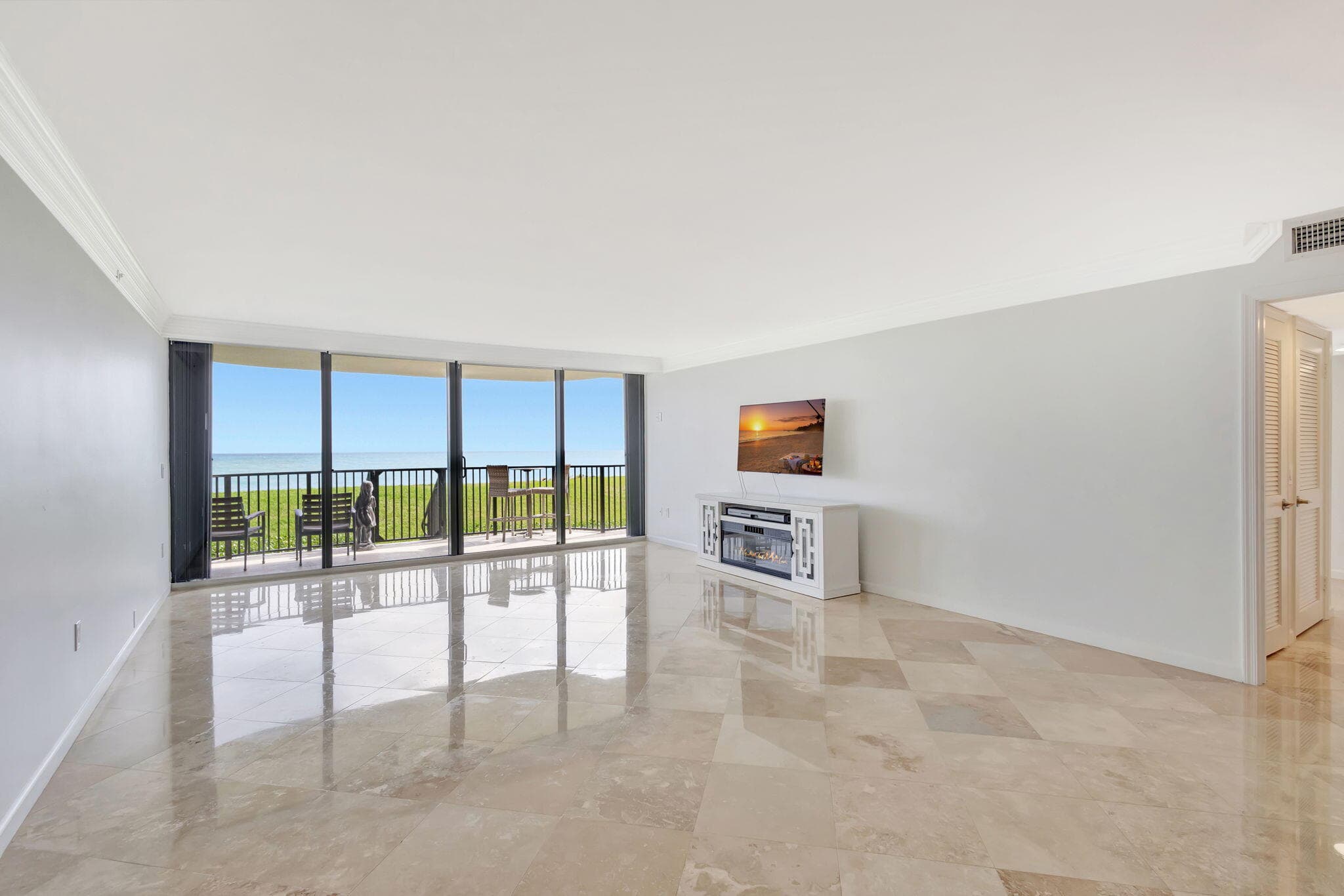 400 Beach Road 103, Tequesta, FL 33469 — photo 4 of 62