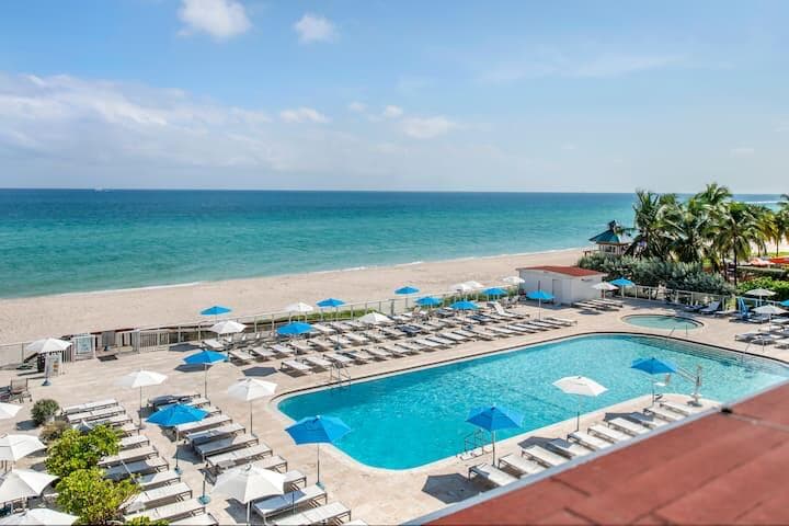 19201 Collins Avenue 337, Sunny Isles Beach, FL 33160 — photo 14 of 28