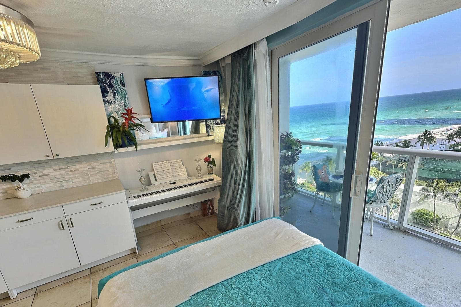 19201 Collins Avenue 809, Sunny Isles Beach, FL 33160 — photo 12 of 28