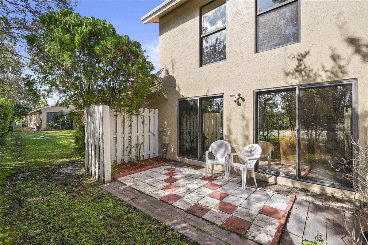 605 Maplewood Drive, Greenacres, FL 33415 — photo 10 of 20