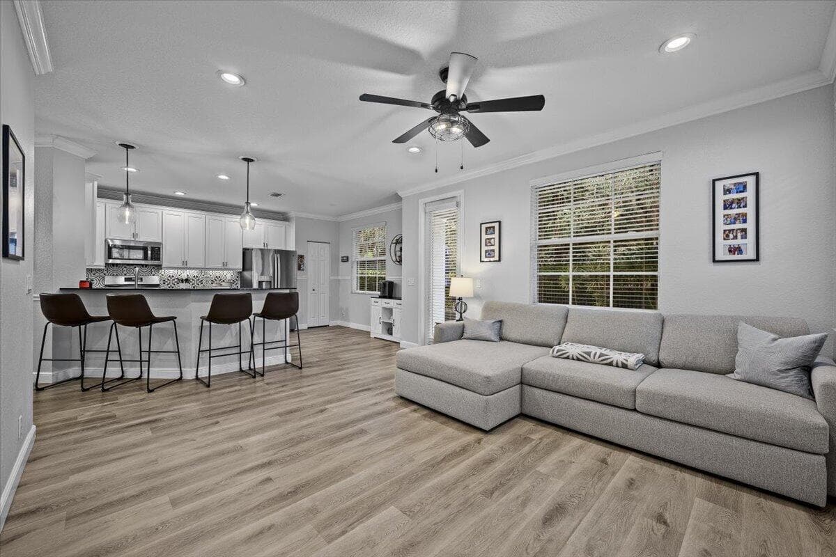 627 Castle Drive, Palm Beach Gardens, FL 33410 — photo 12 of 66