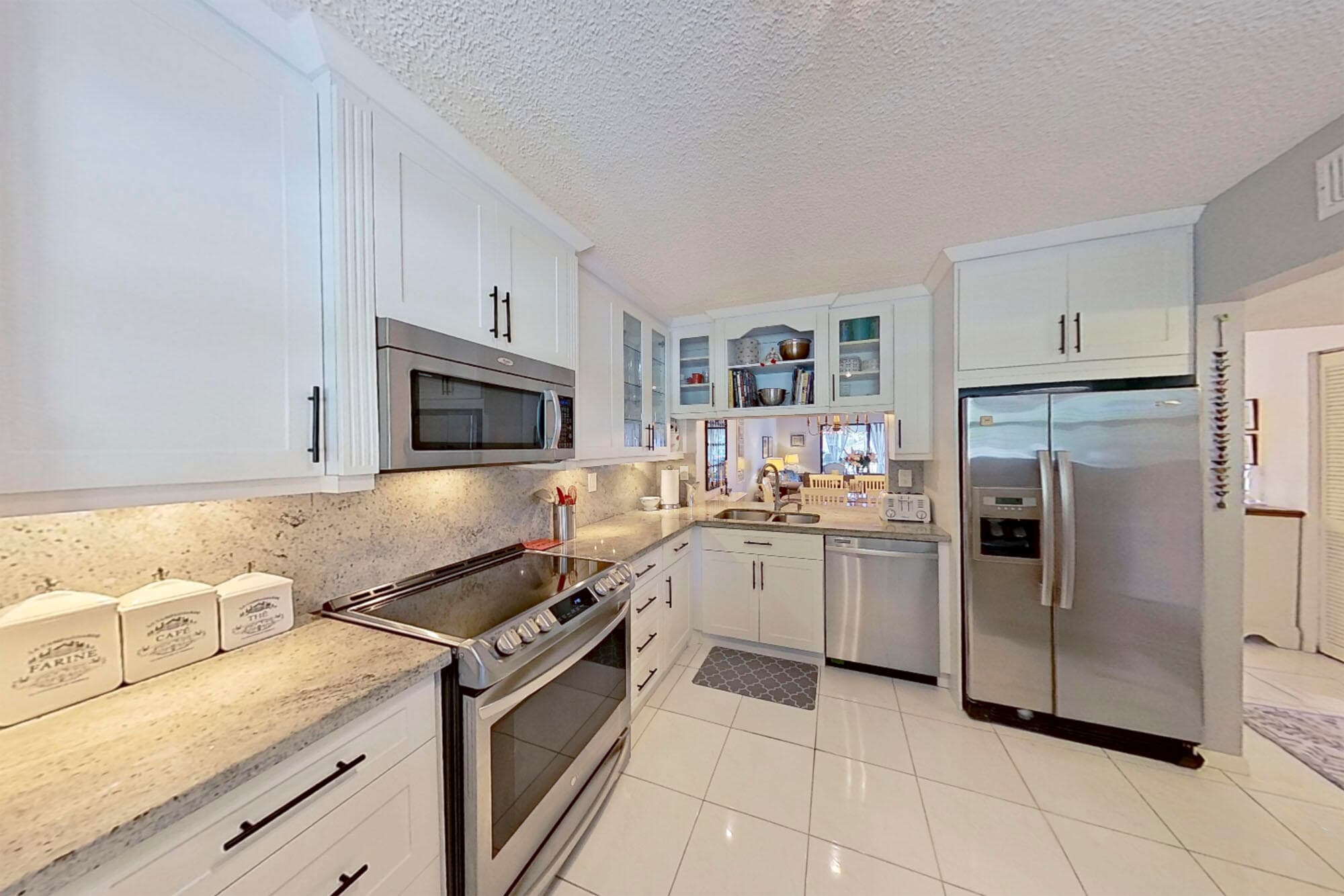 12871 Briarlake Drive 204, Palm Beach Gardens, FL 33418 — photo 13 of 38