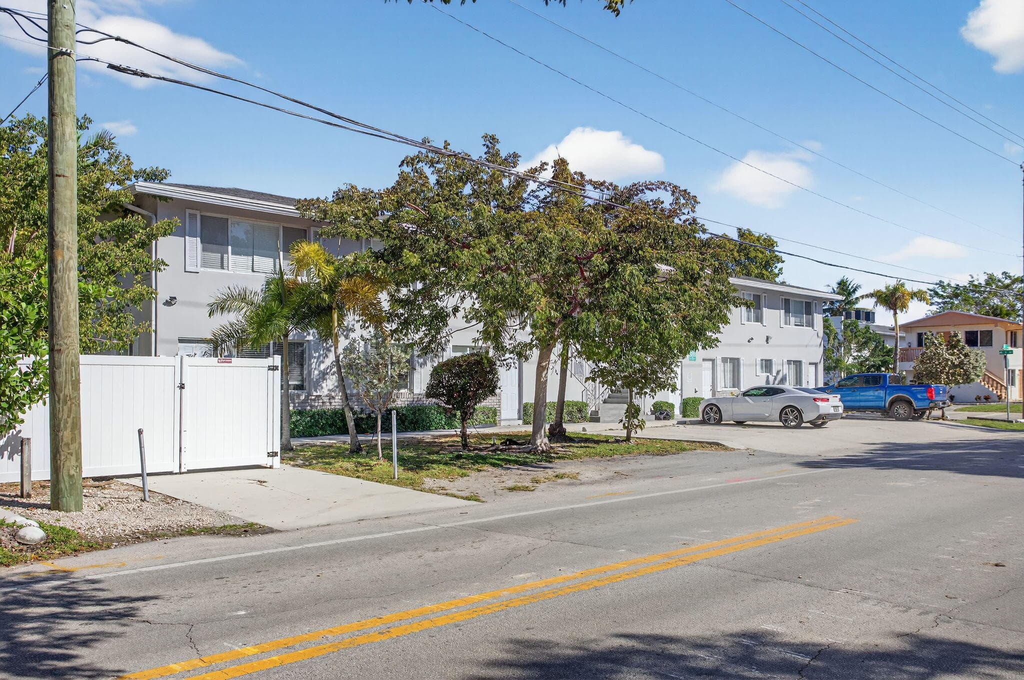 825 NE 6th Street 1-7, Fort Lauderdale, FL 33304 — photo 4 of 43
