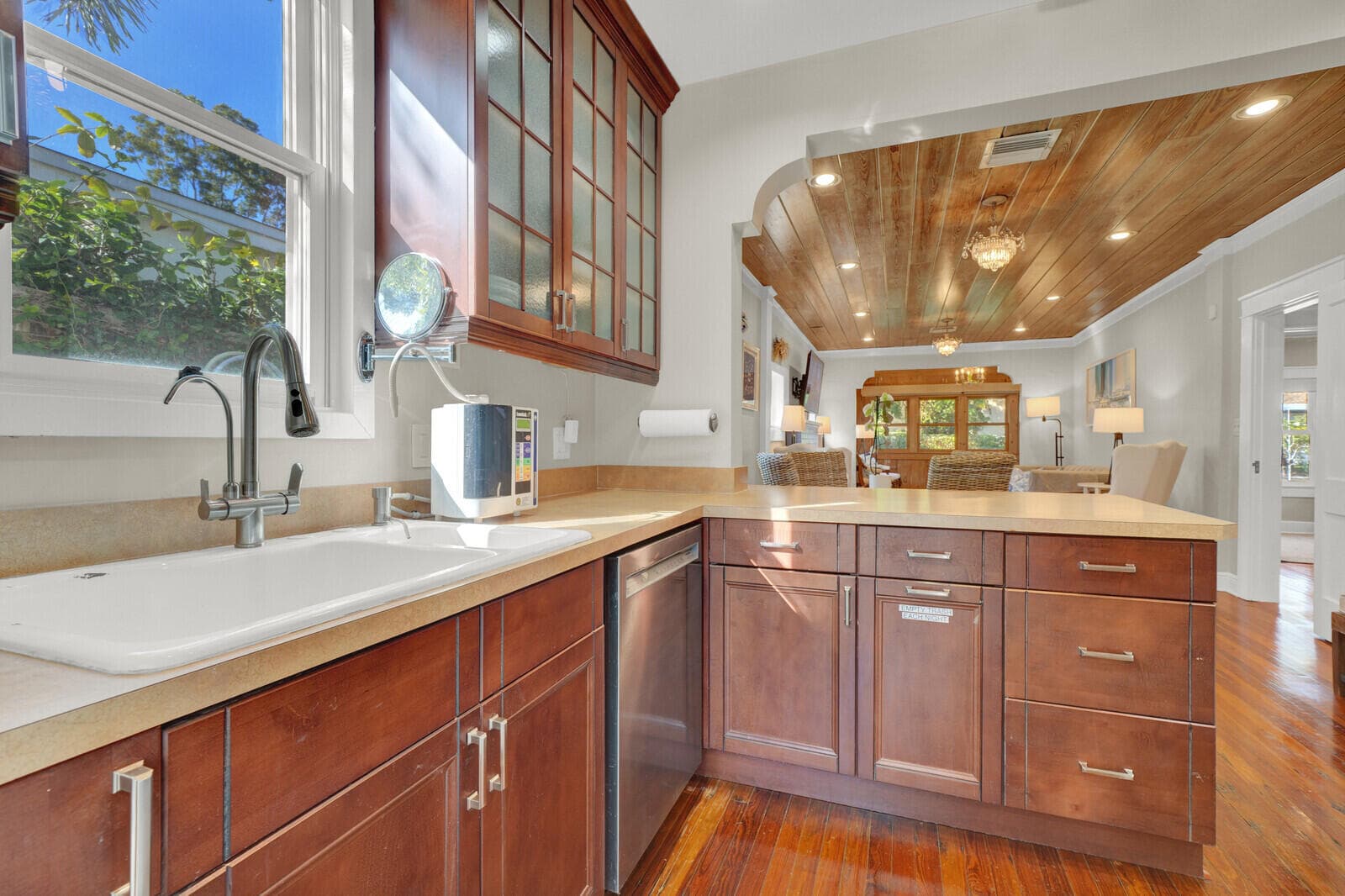744 Penn Street, West Palm Beach, FL 33401 — photo 17 of 53