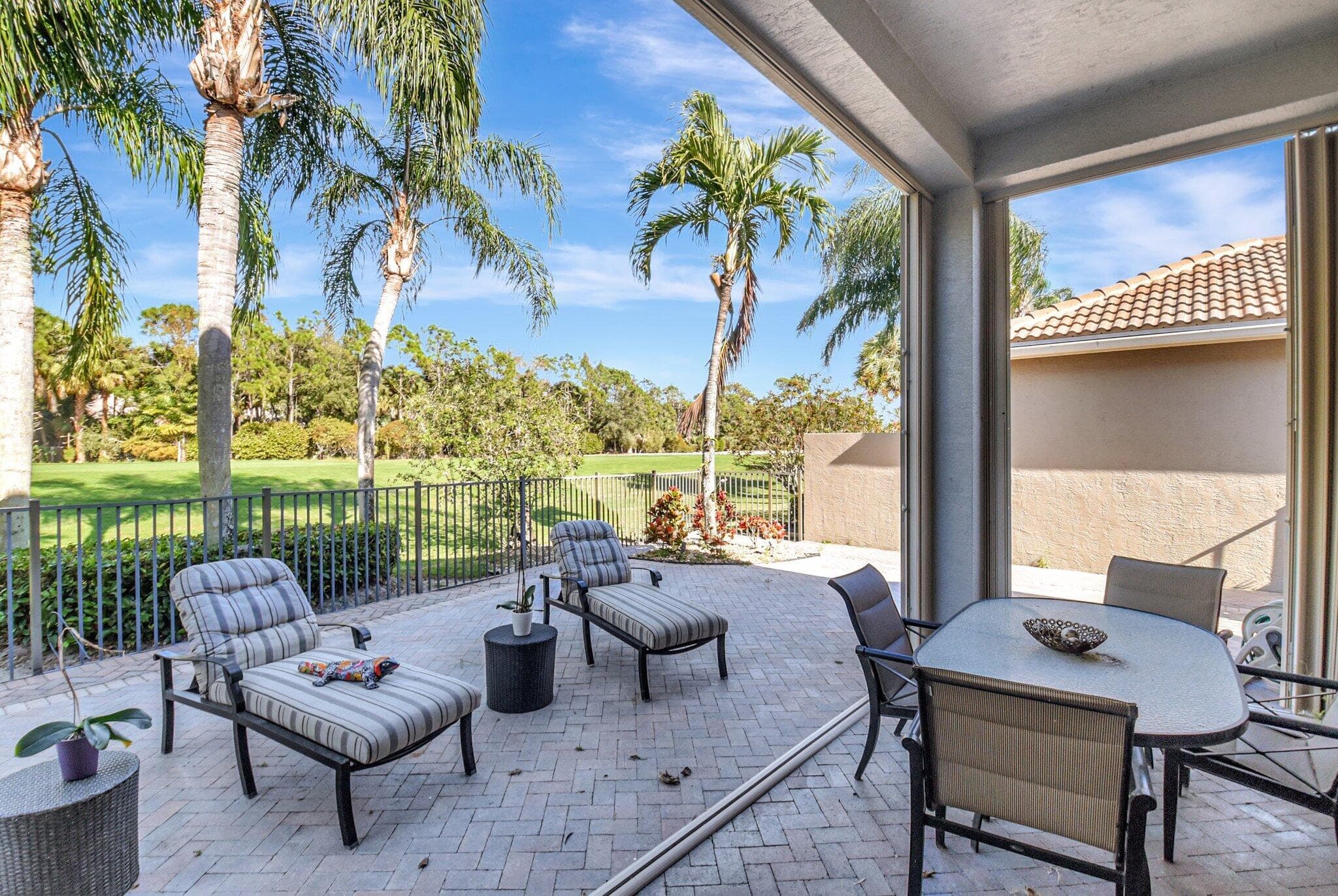 4022 Manchester Lake Drive, Lake Worth, FL 33449 — photo 40 of 67