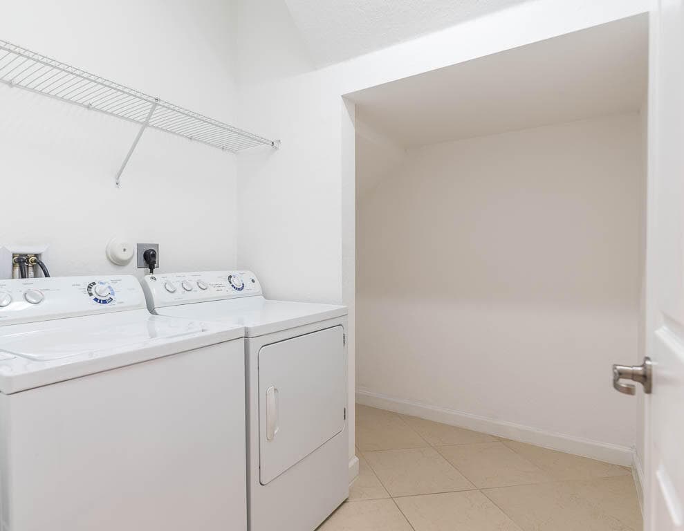 10283 Wellington Parc Drive, Wellington, FL 33449 — photo 24 of 34