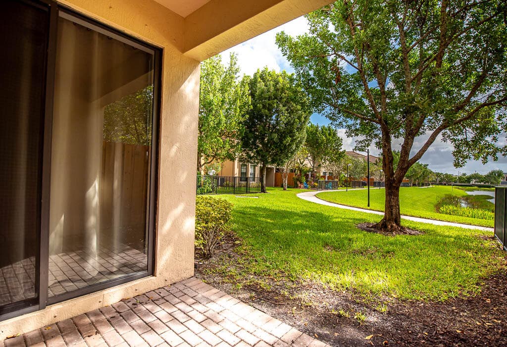 10283 Wellington Parc Drive, Wellington, FL 33449 — photo 29 of 34