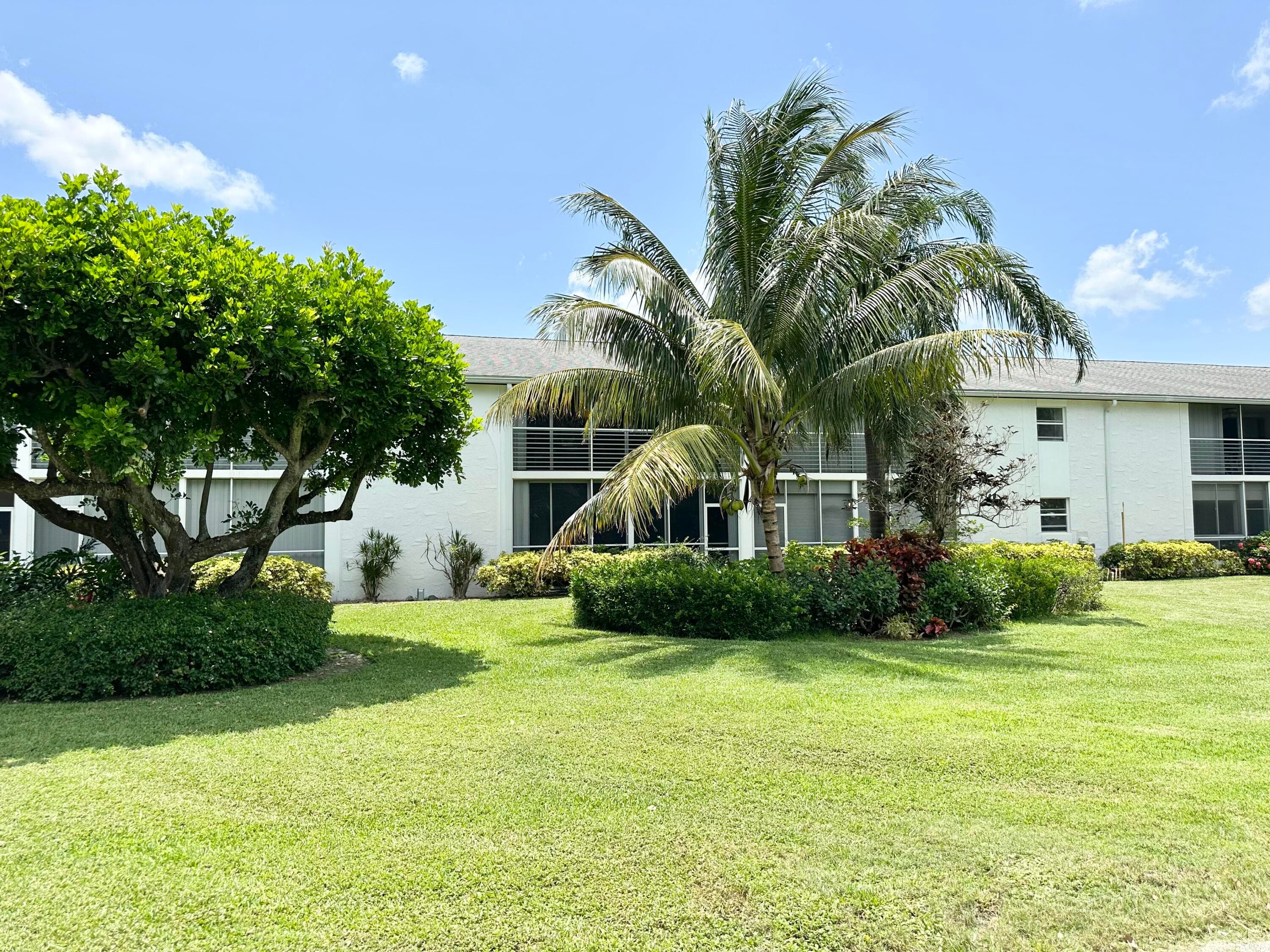 6 Garden Street 204, Tequesta, FL 33469 — photo 11 of 23