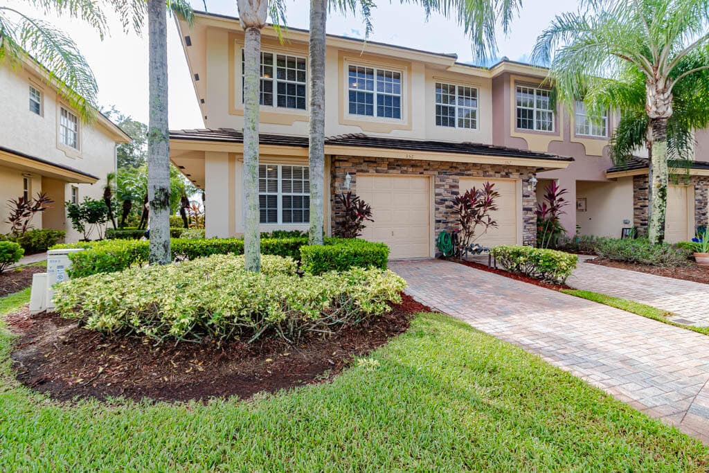 356 SE Bloxham Way, Stuart, FL 34997 — photo 2 of 61
