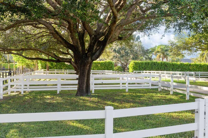 2760 Appaloosa Trail, Wellington, FL 33414 — photo 31 of 43