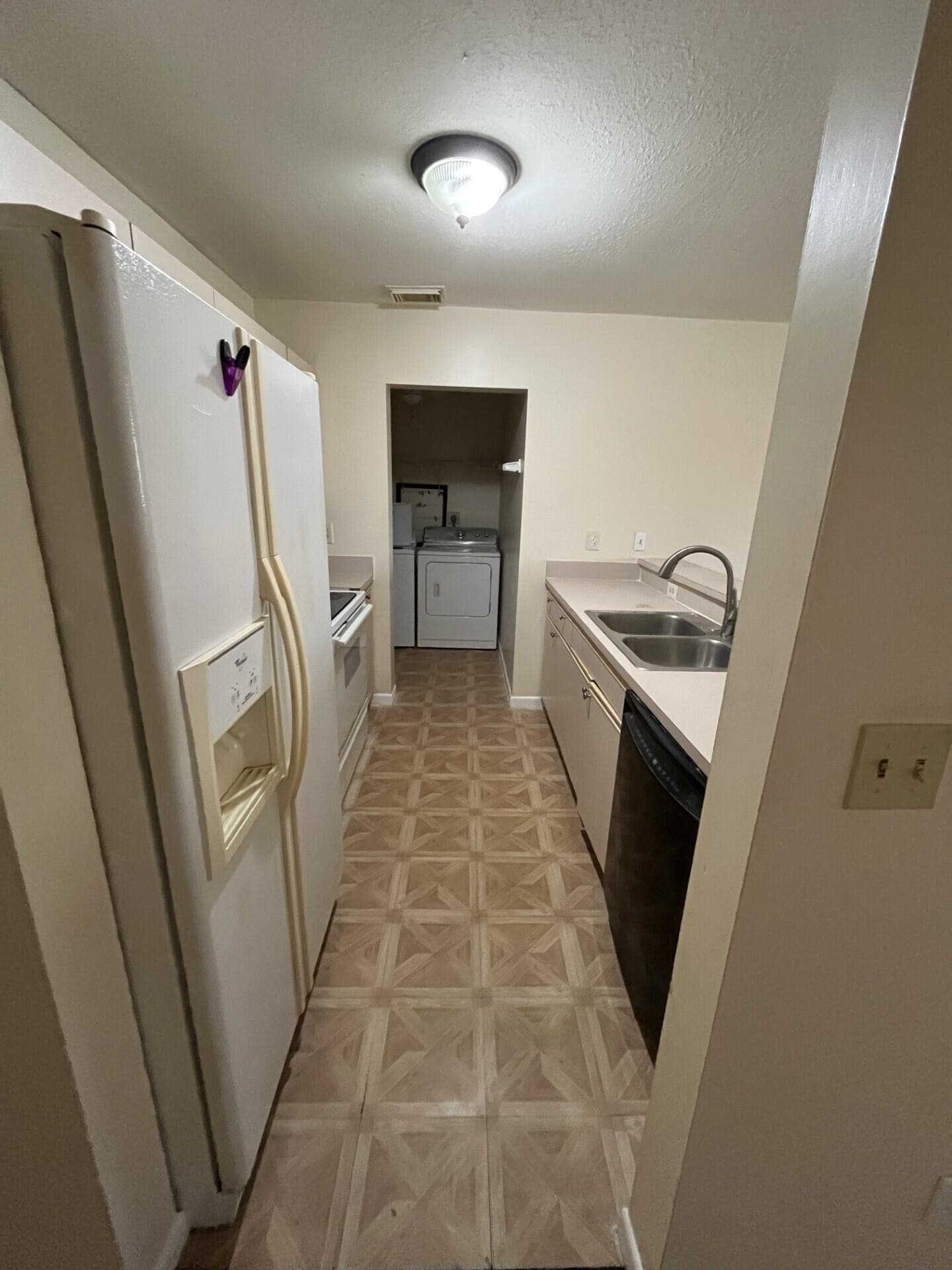 2050 Oleander Boulevard 11207, Fort Pierce, FL 34950 — photo 6 of 9