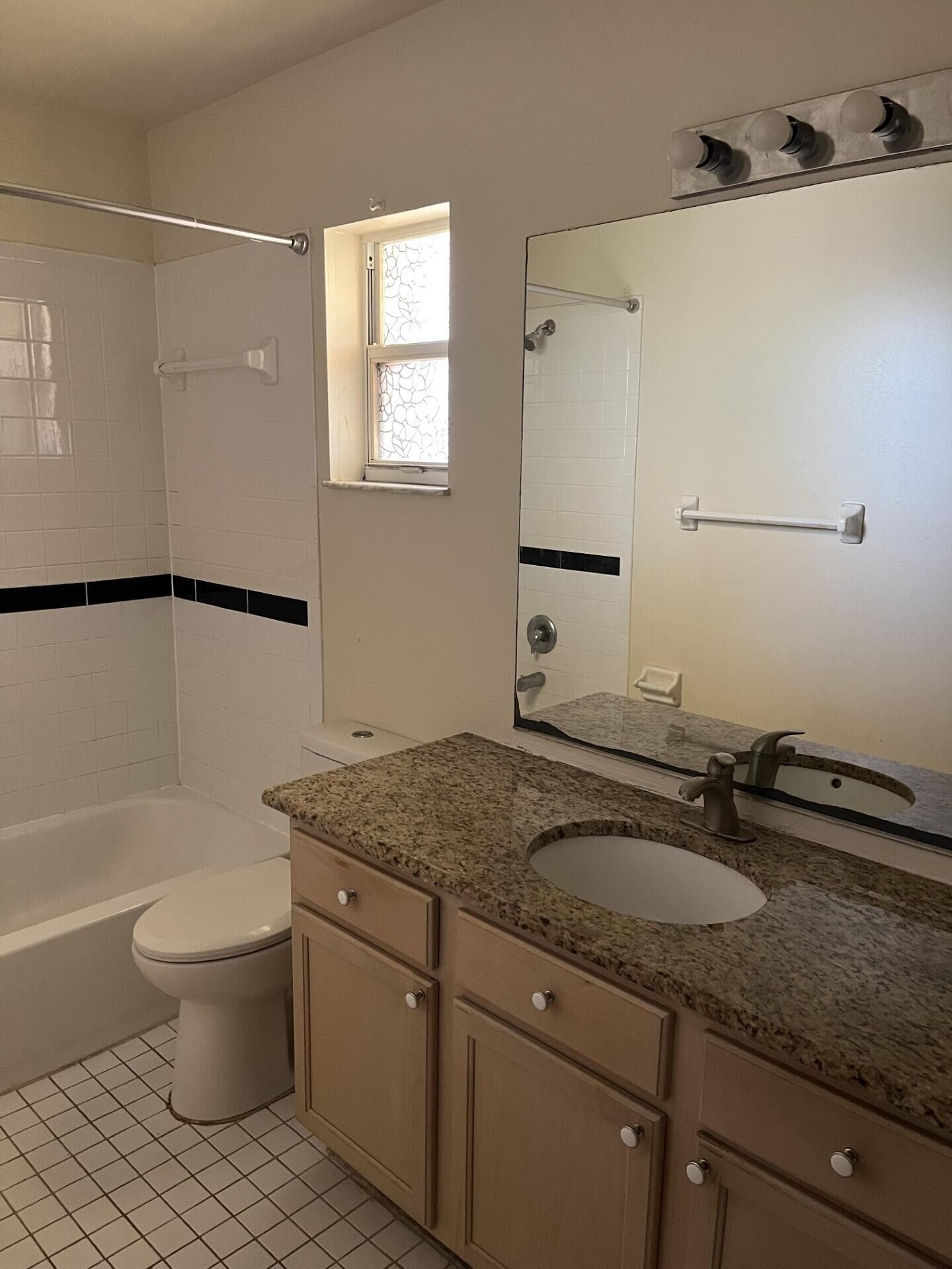 2050 Oleander Boulevard 11207, Fort Pierce, FL 34950 — photo 8 of 9