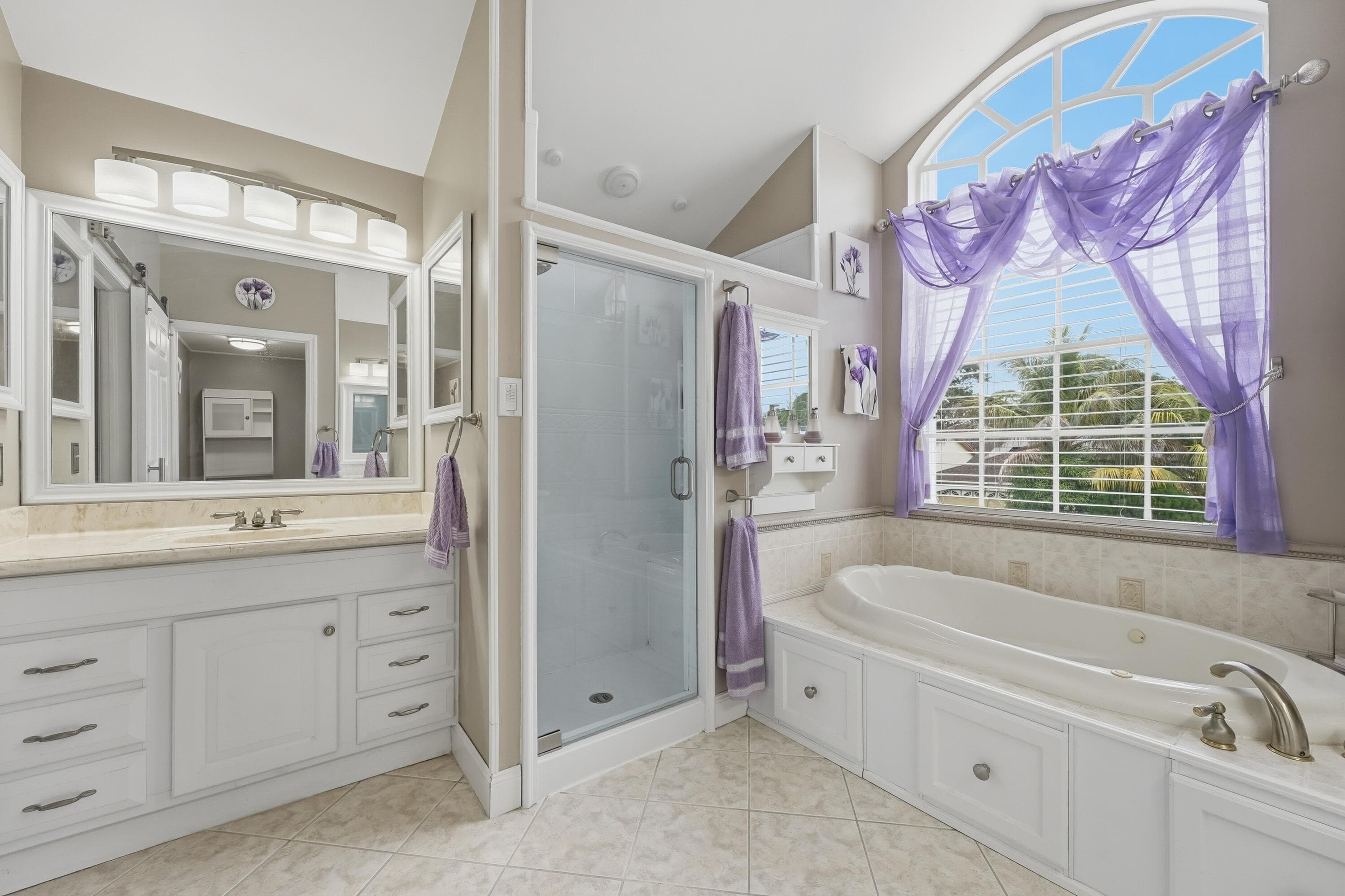2805 Foxhall Drive E, West Palm Beach, FL 33417 — photo 13 of 54