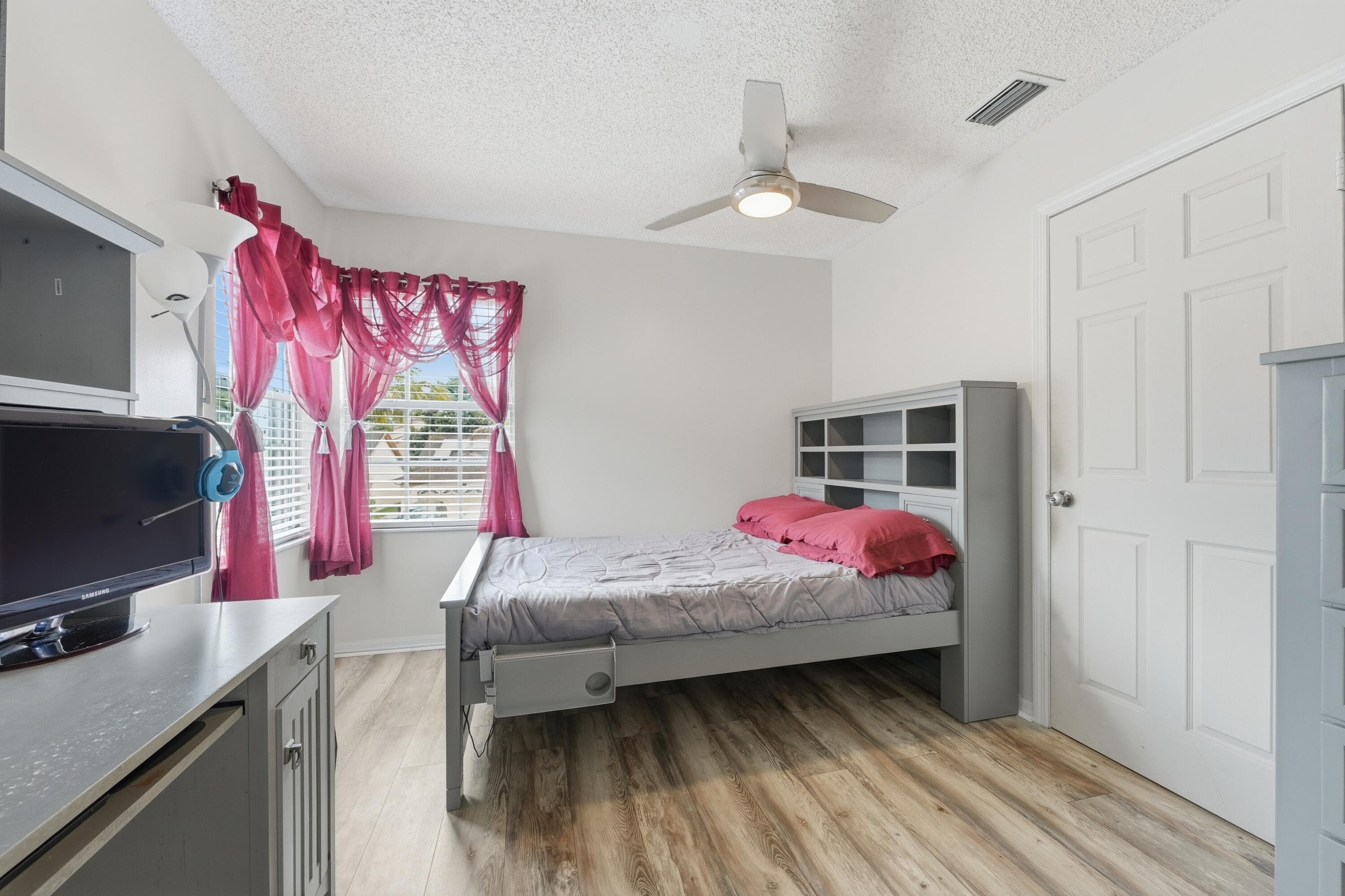 2805 Foxhall Drive E, West Palm Beach, FL 33417 — photo 52 of 54