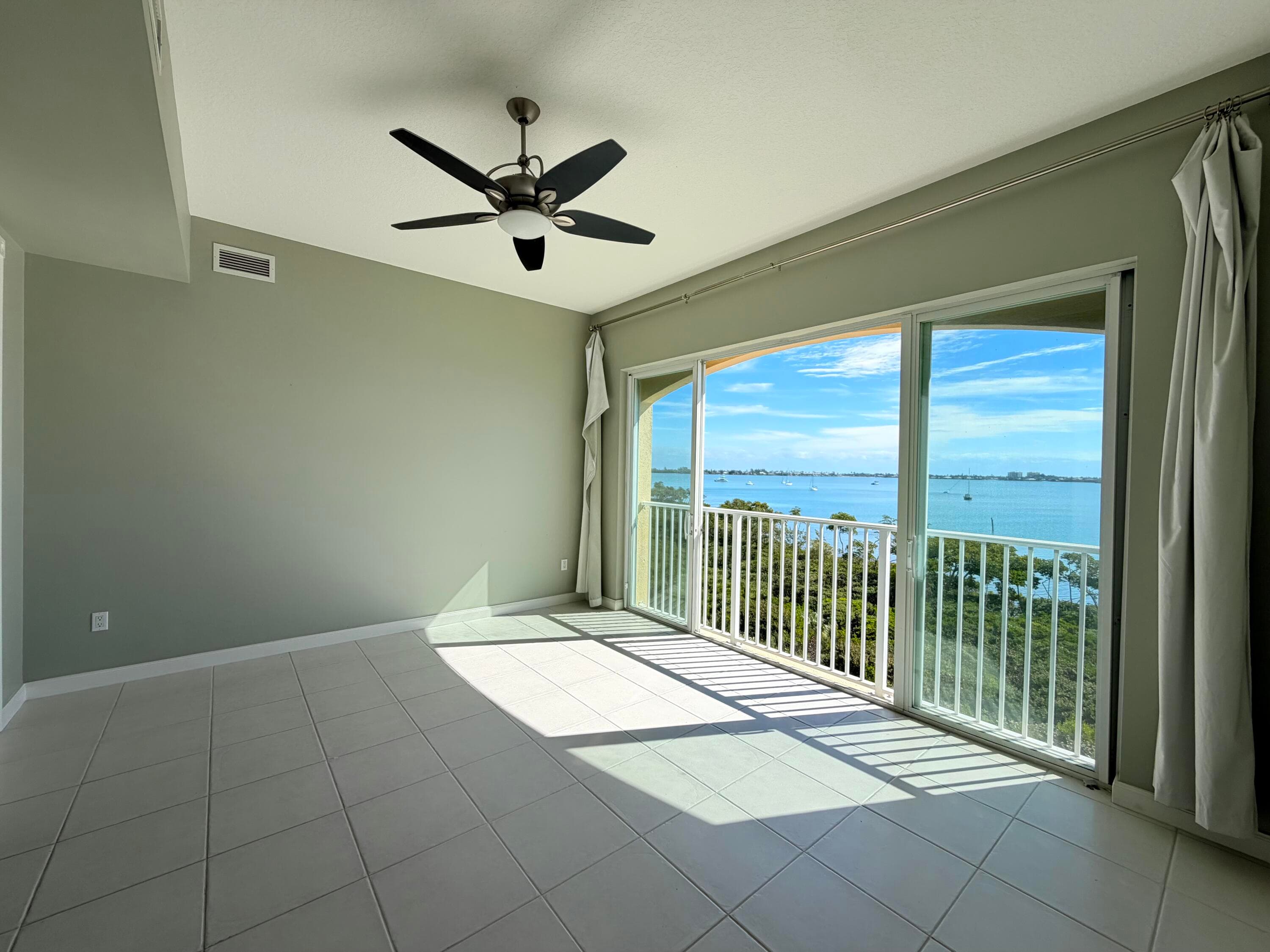 29 Harbour Isle Drive W Ph01, Hutchinson Island, FL 34949 — photo 3 of 42