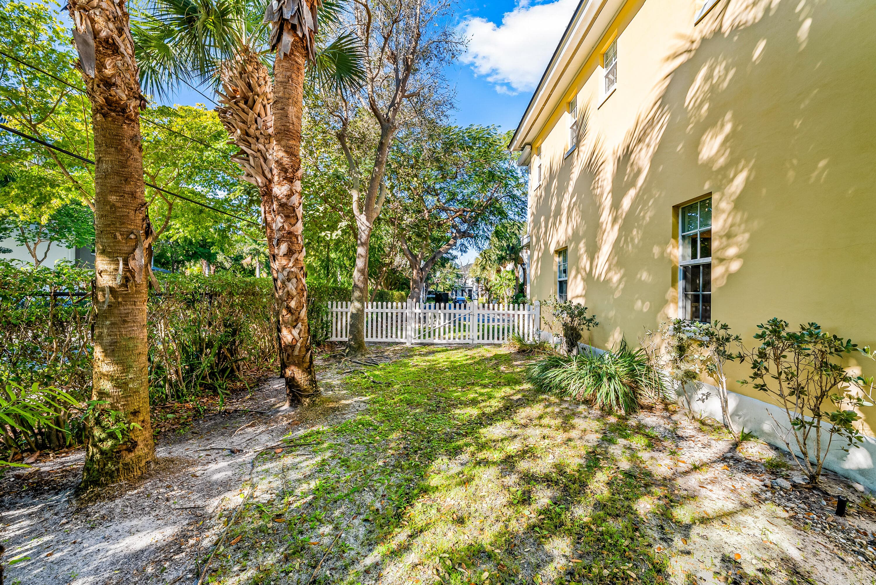 1063 E Heritage Club Circle, Delray Beach, FL 33483 — photo 28 of 40