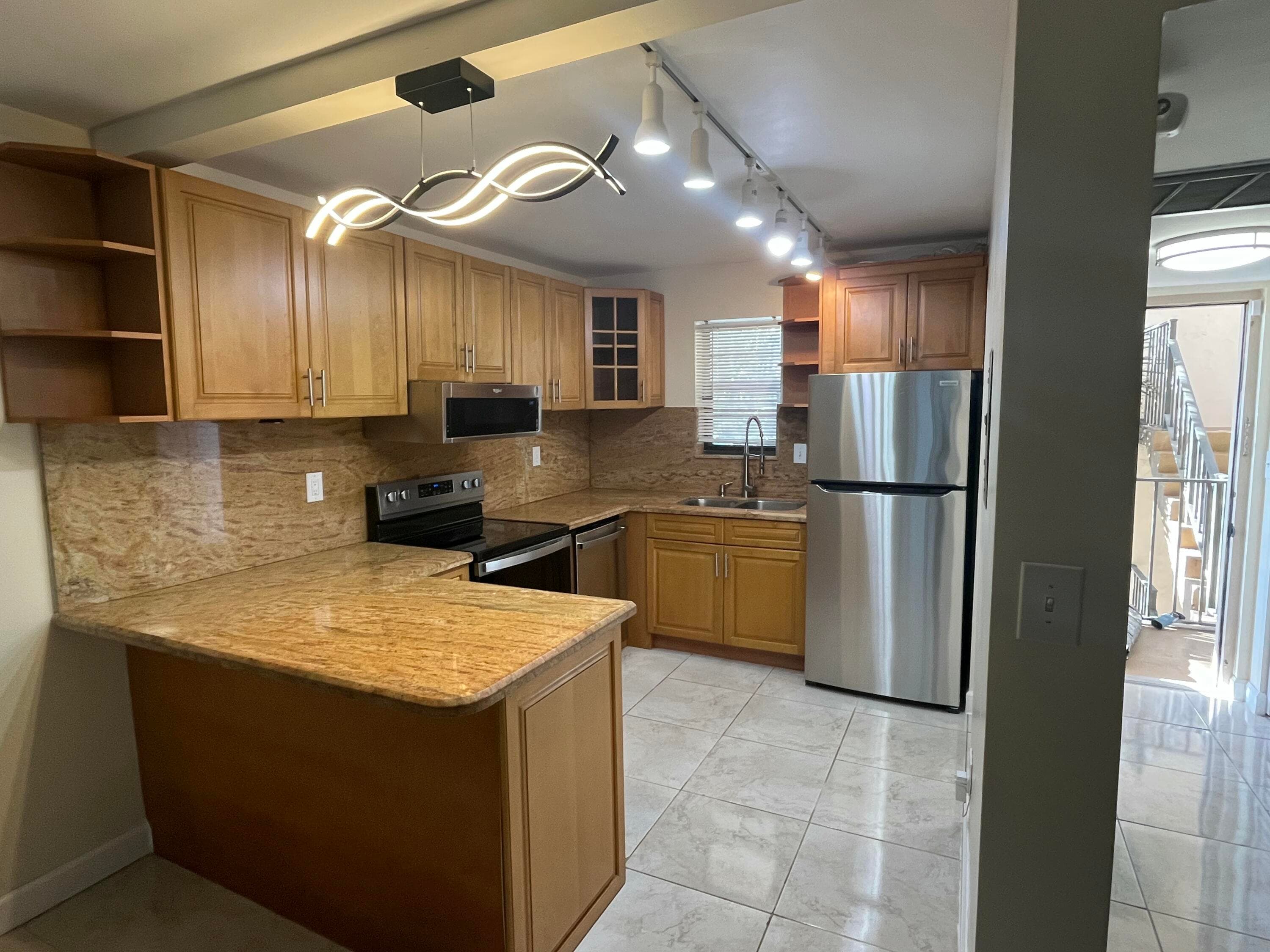 9300 SW 8th Street 301, Boca Raton, FL 33428 — photo 5 of 27