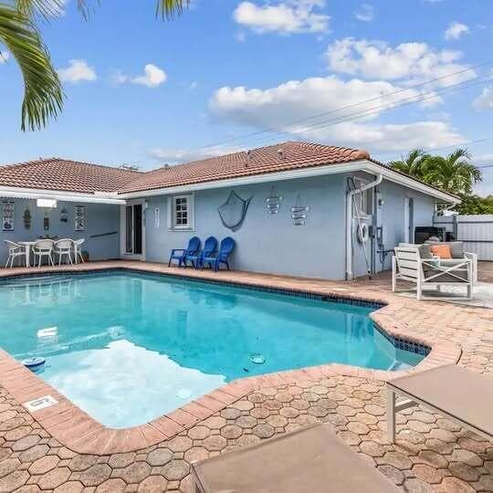 1906 N N A St Street, Lake Worth Beach, FL 33460 — photo 1 of 19