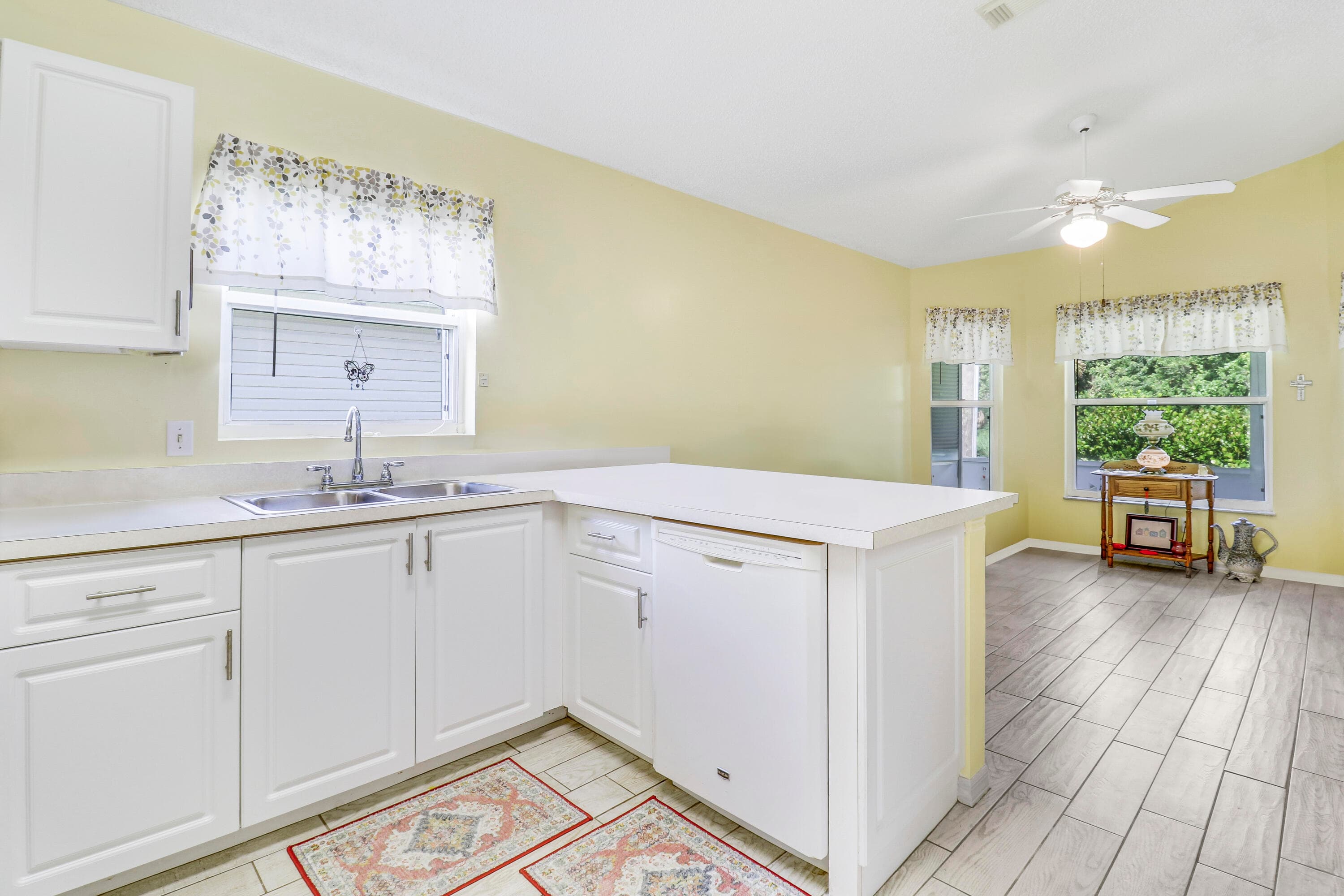 6018 Travelers Way, Fort Pierce, FL 34982 — photo 11 of 39