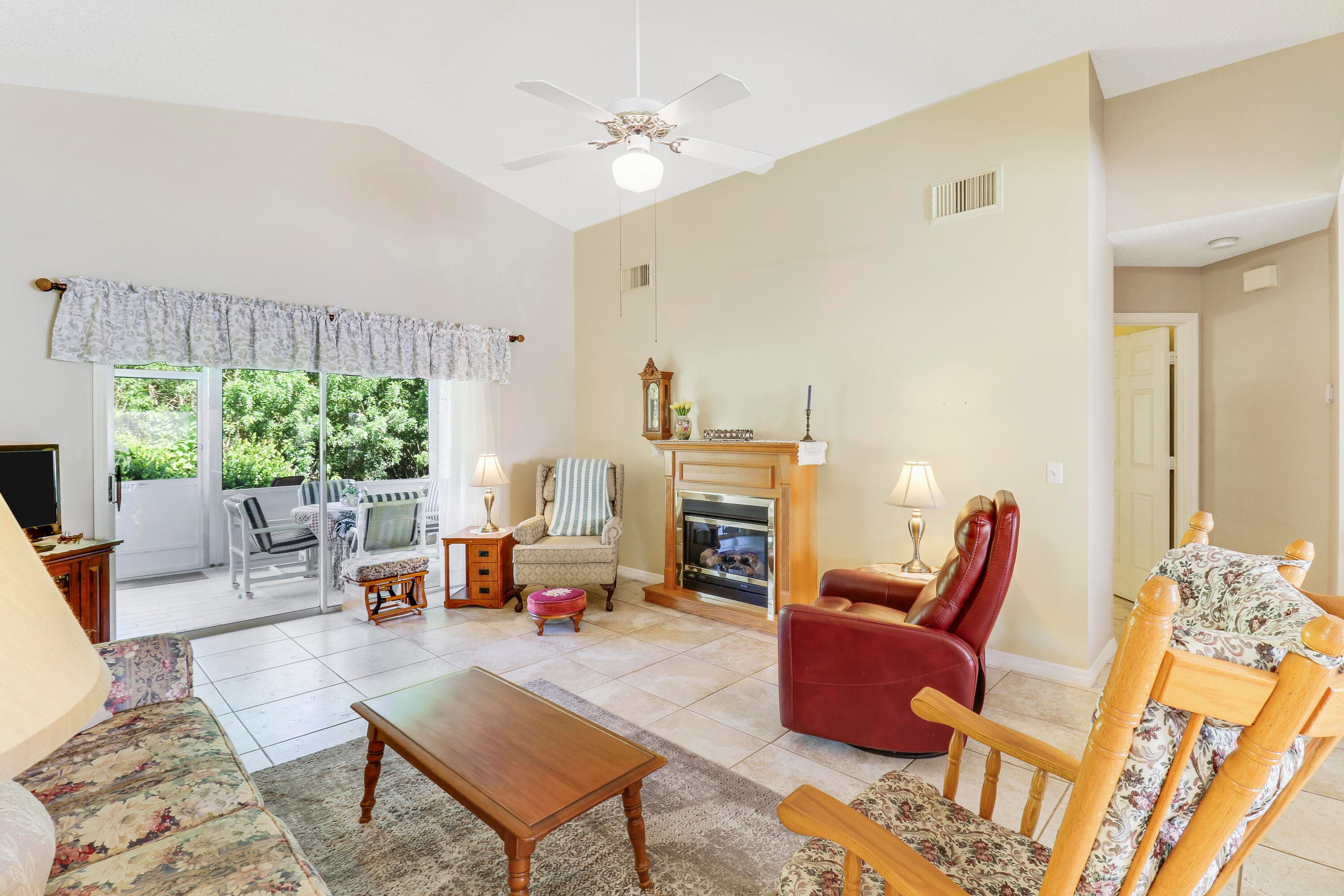 6018 Travelers Way, Fort Pierce, FL 34982 — photo 16 of 39