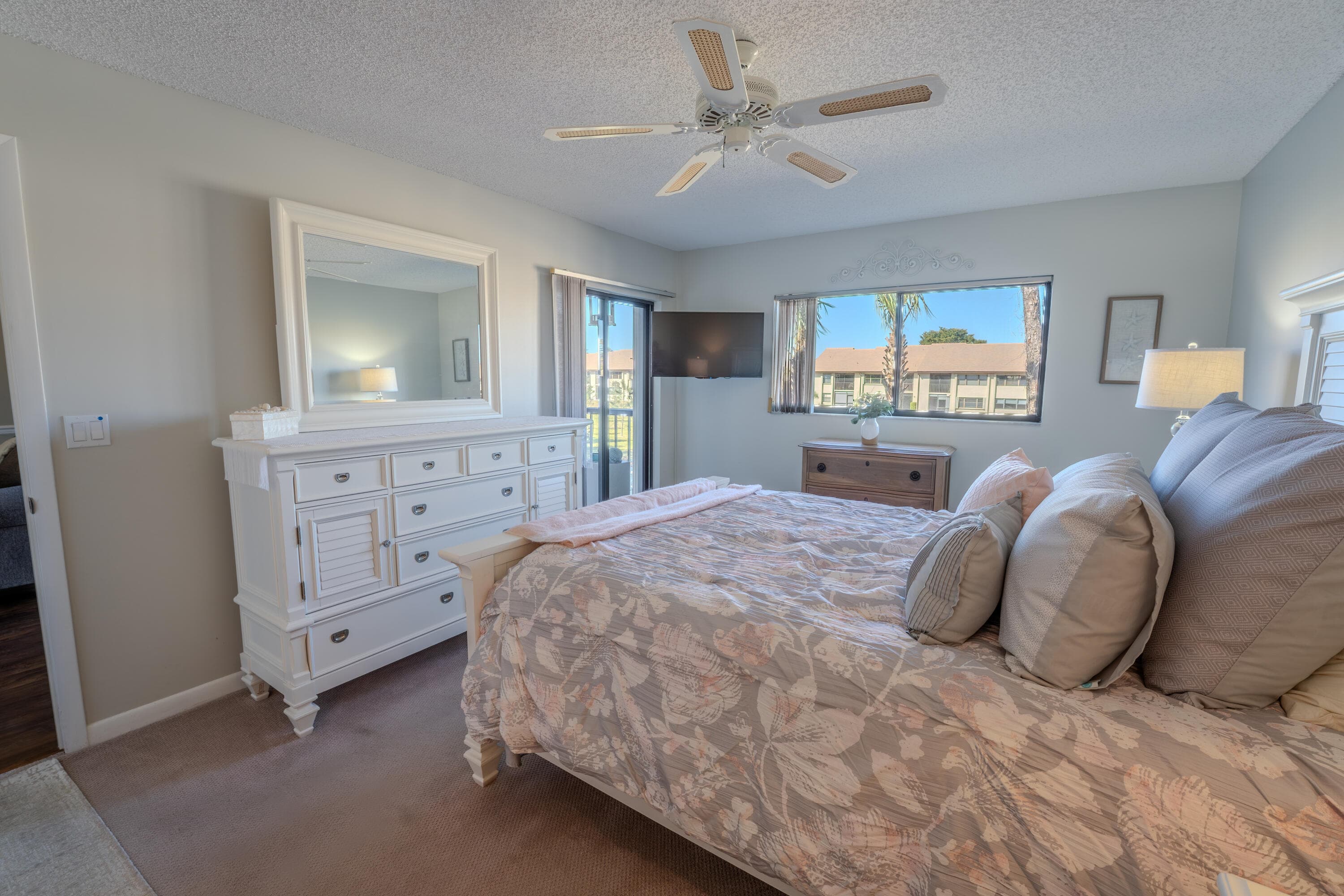 4725 Lucerne Lakes Boulevard E 203, Lake Worth, FL 33467 — photo 27 of 33
