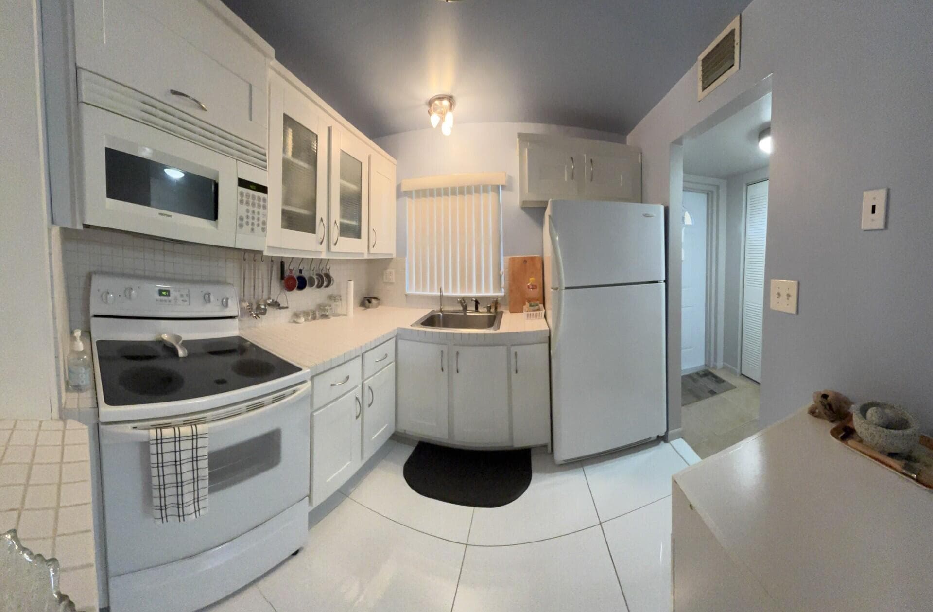 2731 N Pine Island Road 105, Sunrise, FL 33322 — photo 7 of 34